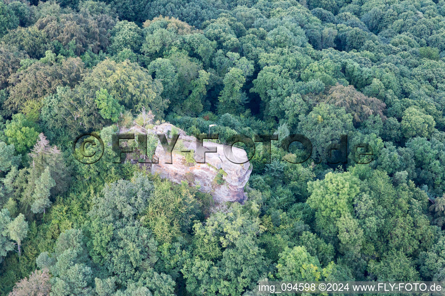 Bird's eye view of Leinsweiler in the state Rhineland-Palatinate, Germany