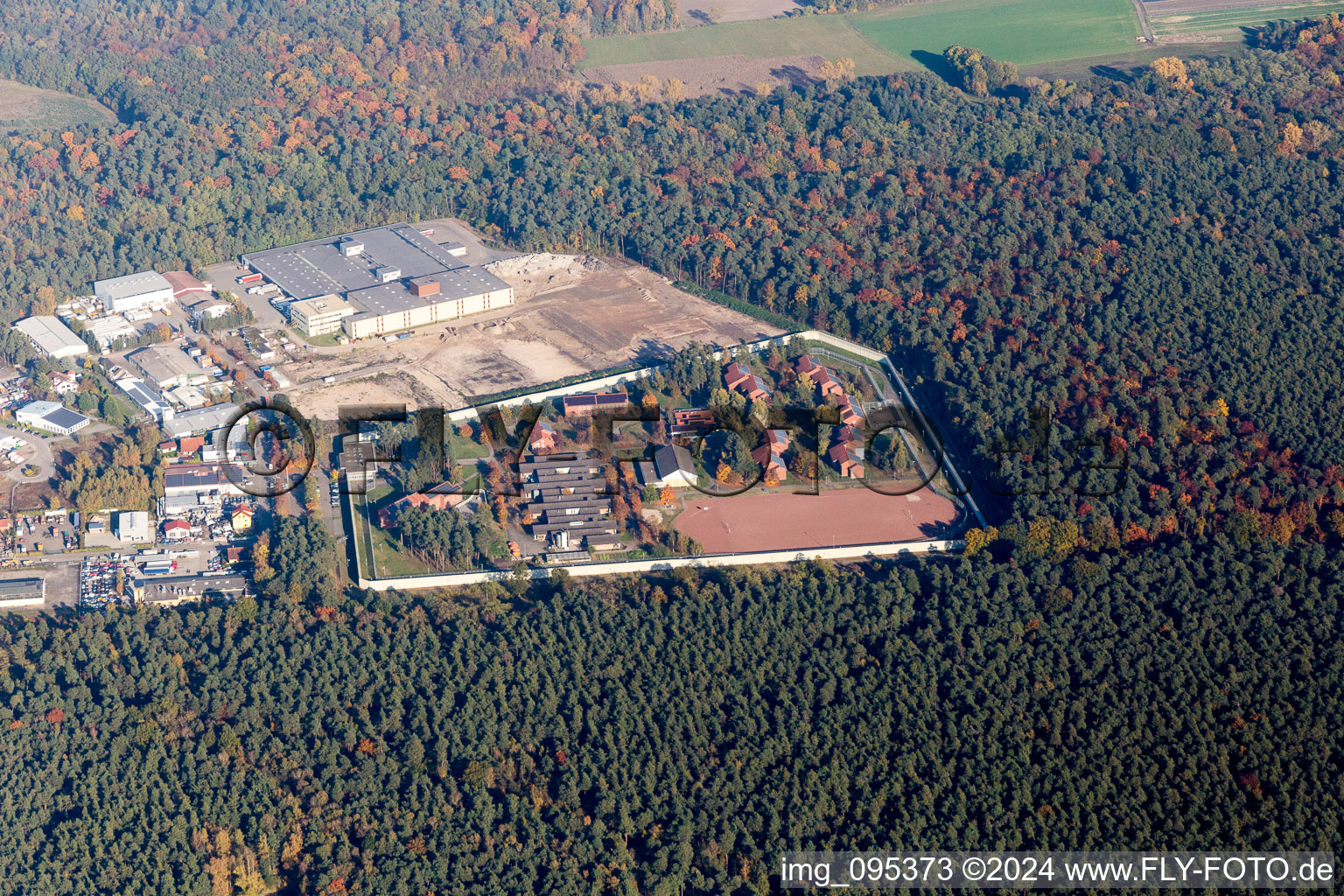 Aerial view of Prison grounds and high security fence Prison Jugendstrafanstalt Schifferstadt in Schifferstadt in the state Rhineland-Palatinate, Germany