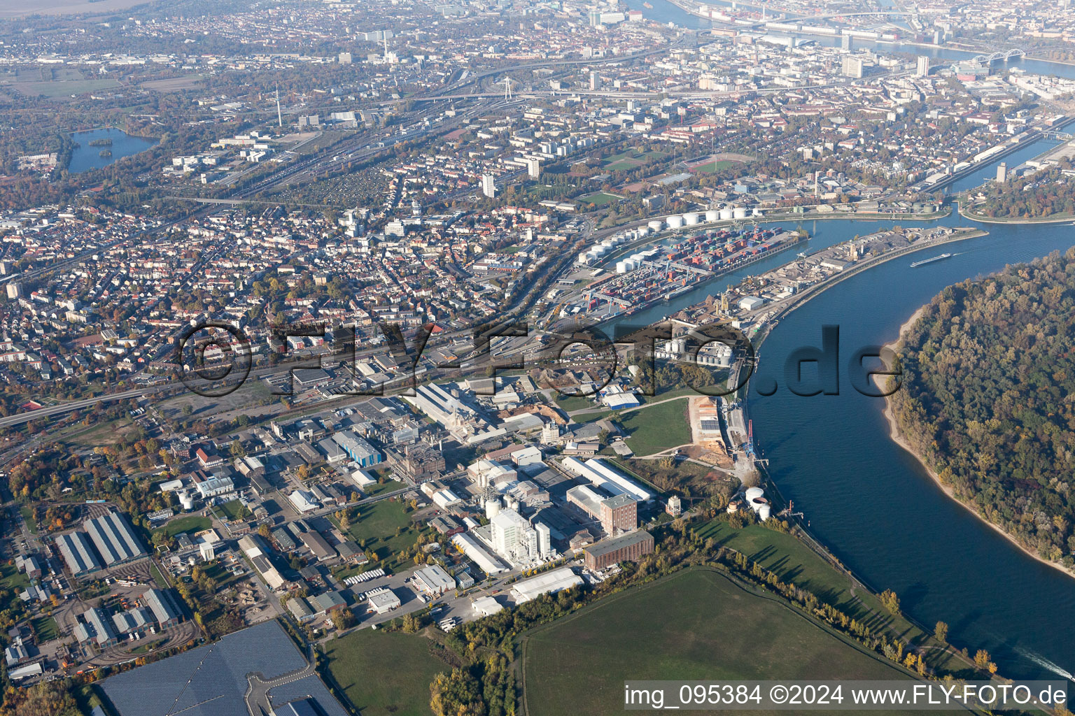 Aerial view of Kaiserwörth Harbour in the district Mundenheim in Ludwigshafen am Rhein in the state Rhineland-Palatinate, Germany