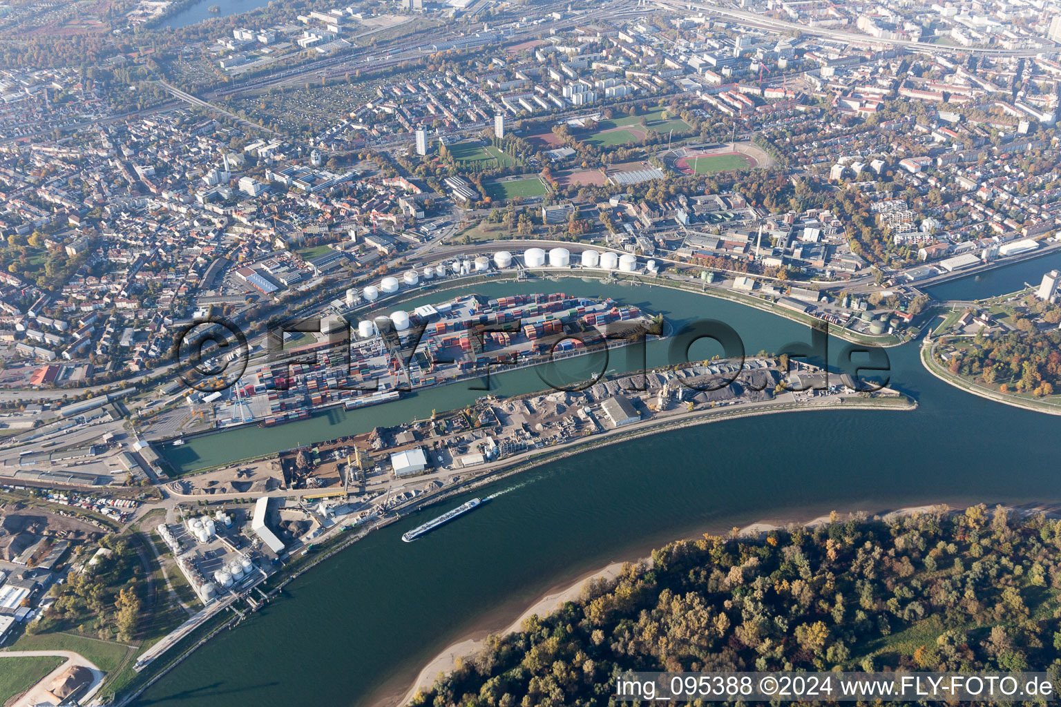 Oblique view of Kaiserwörth Harbour in the district Mundenheim in Ludwigshafen am Rhein in the state Rhineland-Palatinate, Germany