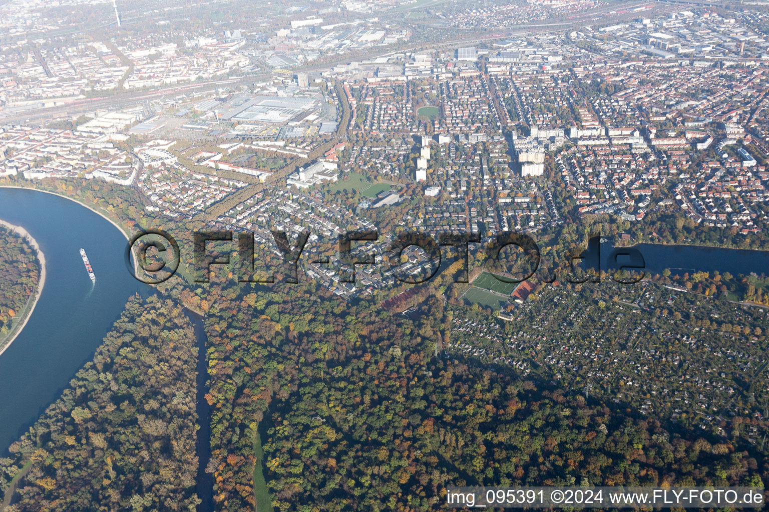 Aerial view of Employee Lindenhof in the district Lindenhof in Mannheim in the state Baden-Wuerttemberg, Germany