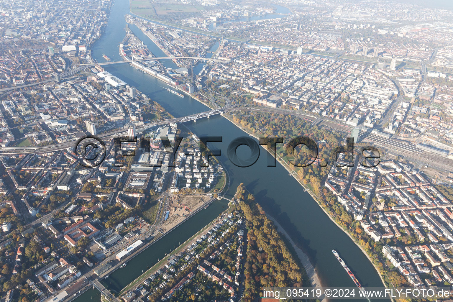 Aerial photograpy of Luitpold Harbour in the district Süd in Ludwigshafen am Rhein in the state Rhineland-Palatinate, Germany