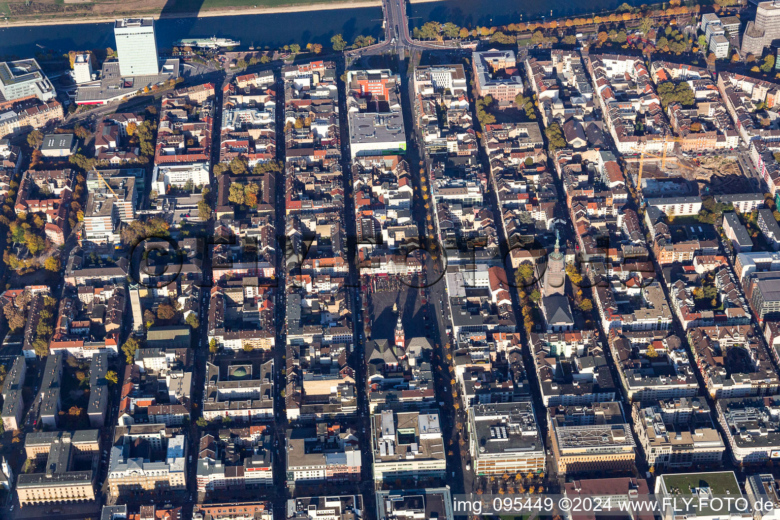 Square city in the horseshoe of the ring in the district Innenstadt in Mannheim in the state Baden-Wuerttemberg, Germany