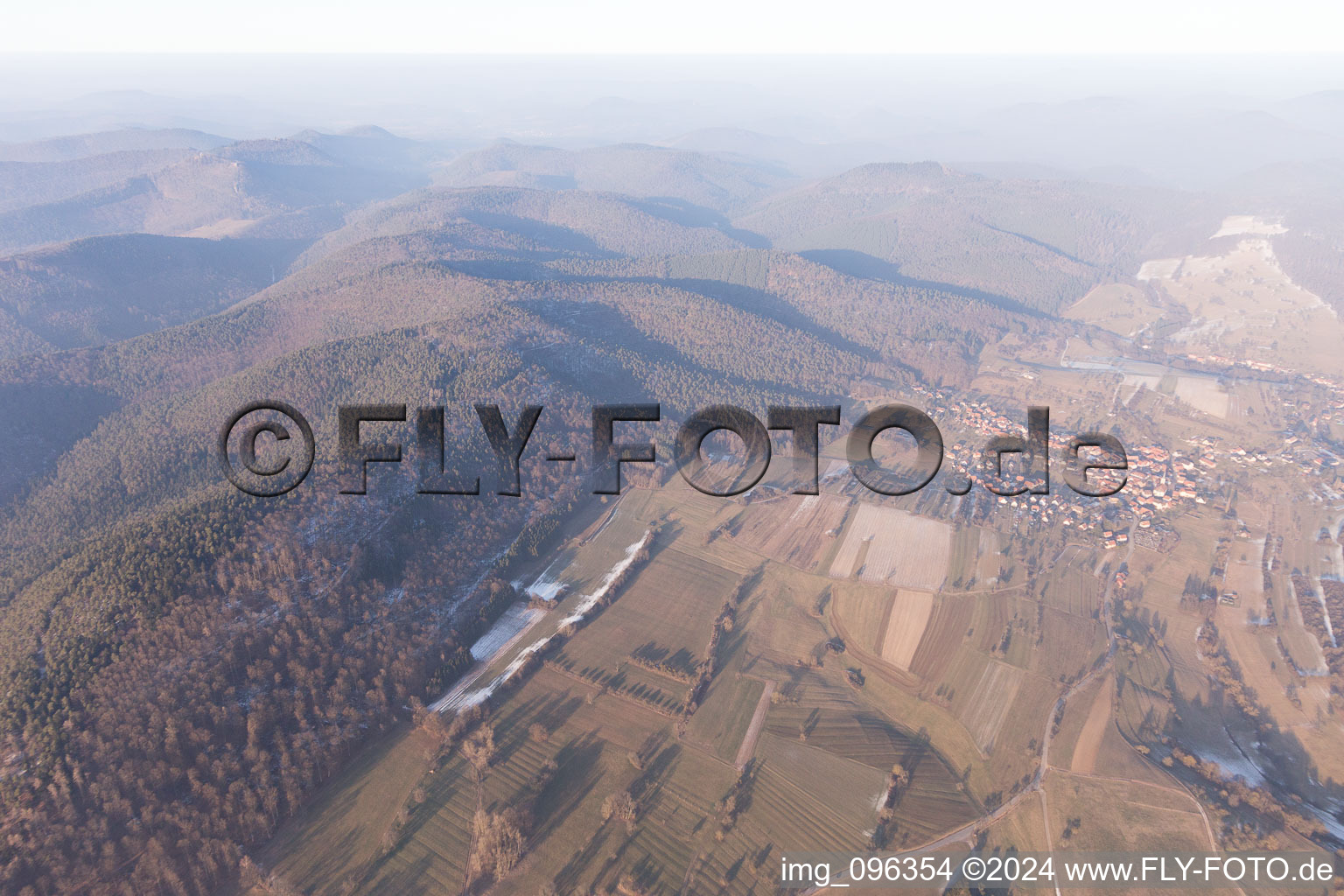 Oblique view of Wingen in the state Bas-Rhin, France