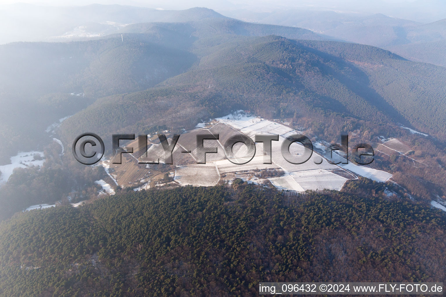 Aerial view of Haardtrand-Wolfsteig in winter in Pleisweiler-Oberhofen in the state Rhineland-Palatinate, Germany