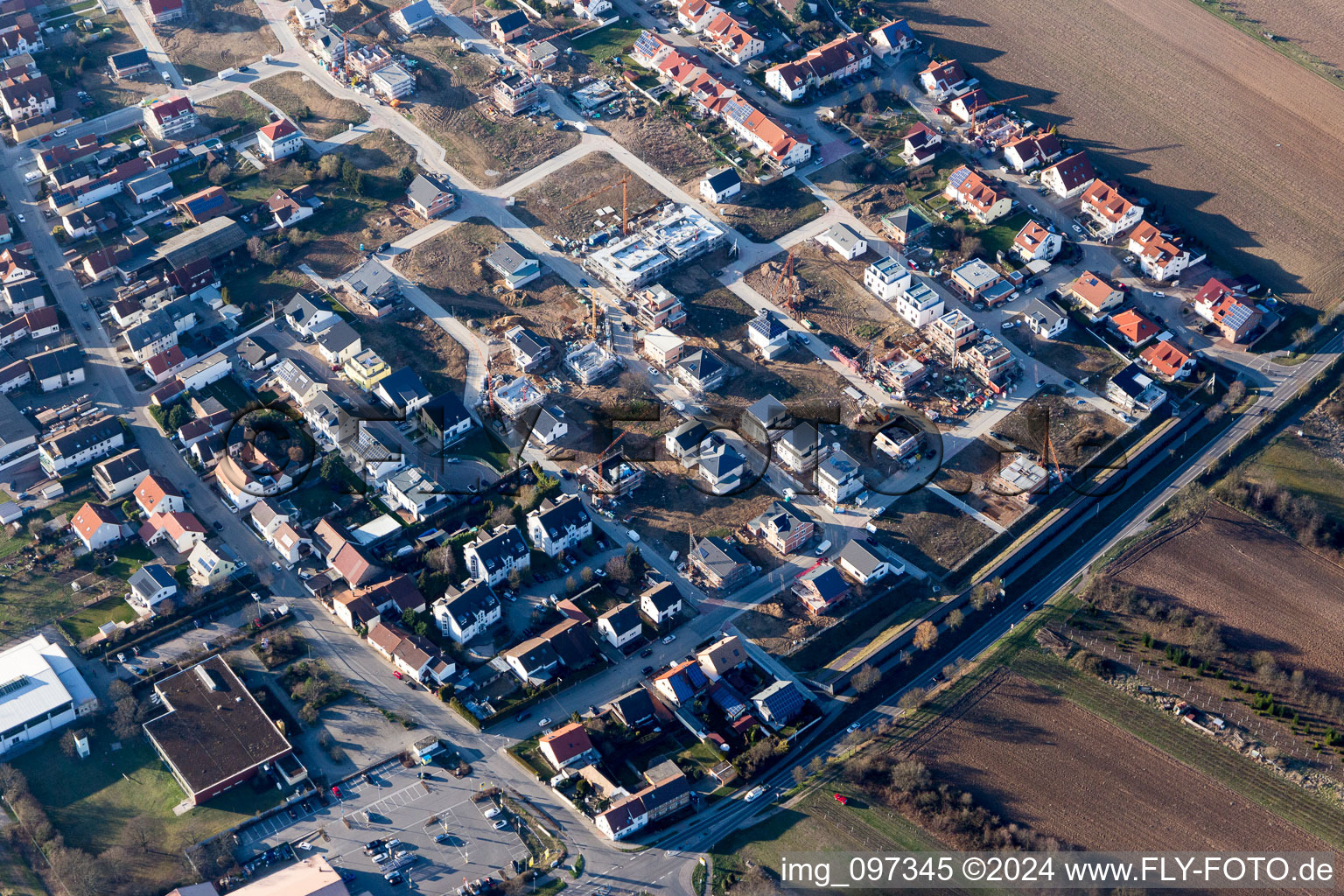 Oblique view of New development area on Römerberg in the district Heiligenstein in Römerberg in the state Rhineland-Palatinate, Germany