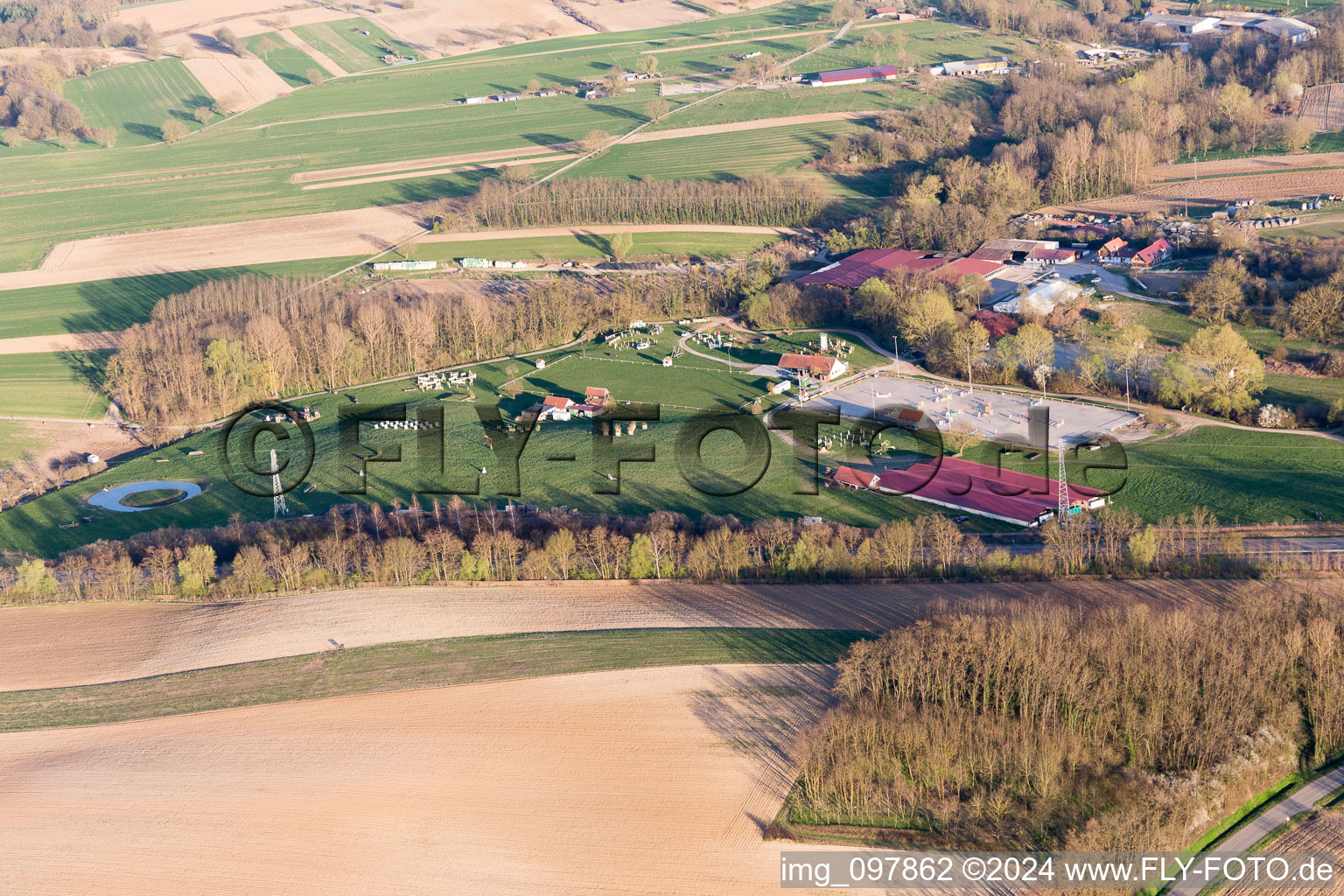 Bird's eye view of Neewiller-près-Lauterbourg in the state Bas-Rhin, France