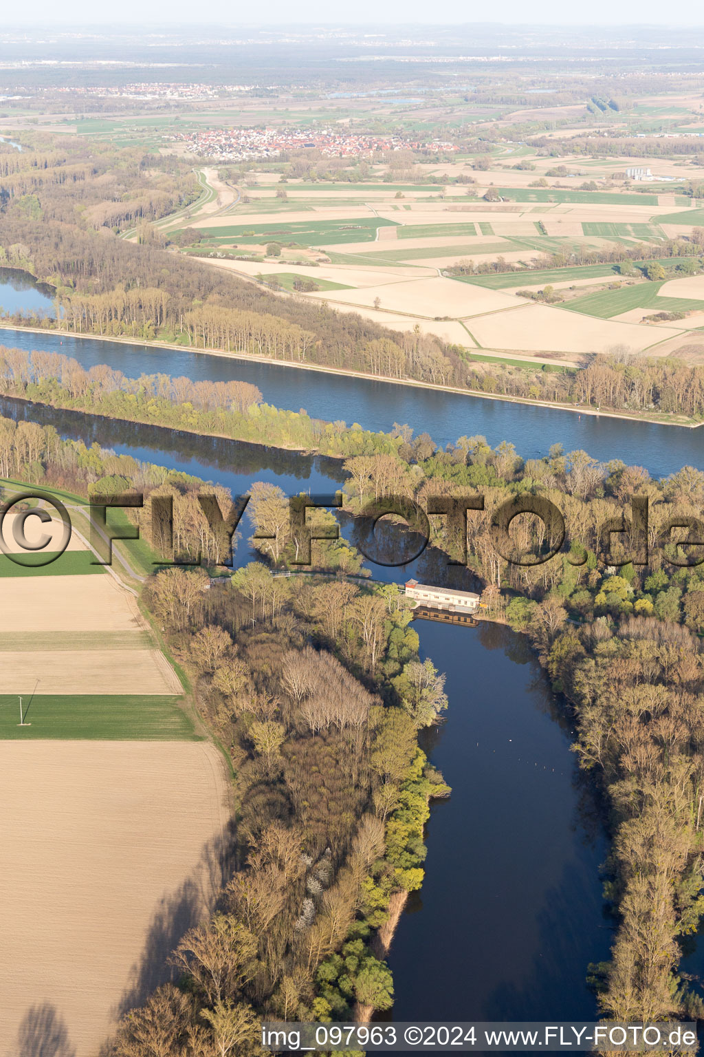 District Sondernheim in Germersheim in the state Rhineland-Palatinate, Germany from above