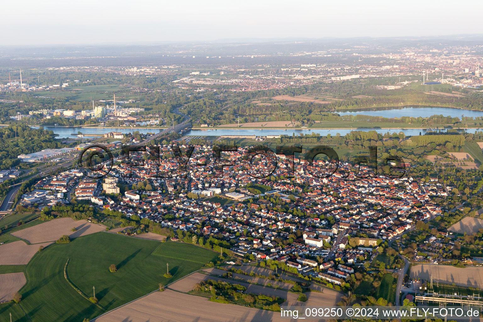 District Maximiliansau in Wörth am Rhein in the state Rhineland-Palatinate, Germany seen from above