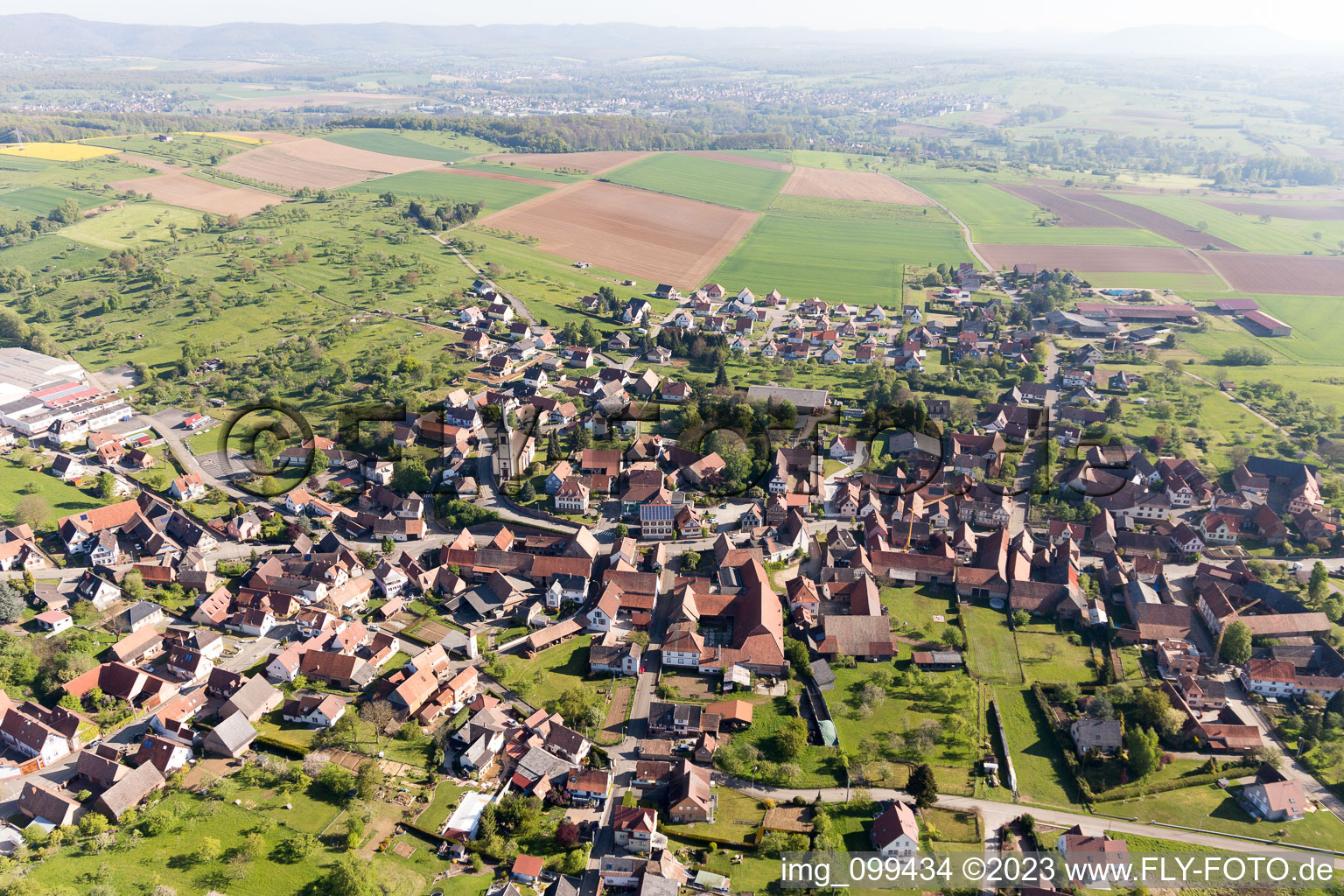 Oblique view of Mietesheim in the state Bas-Rhin, France
