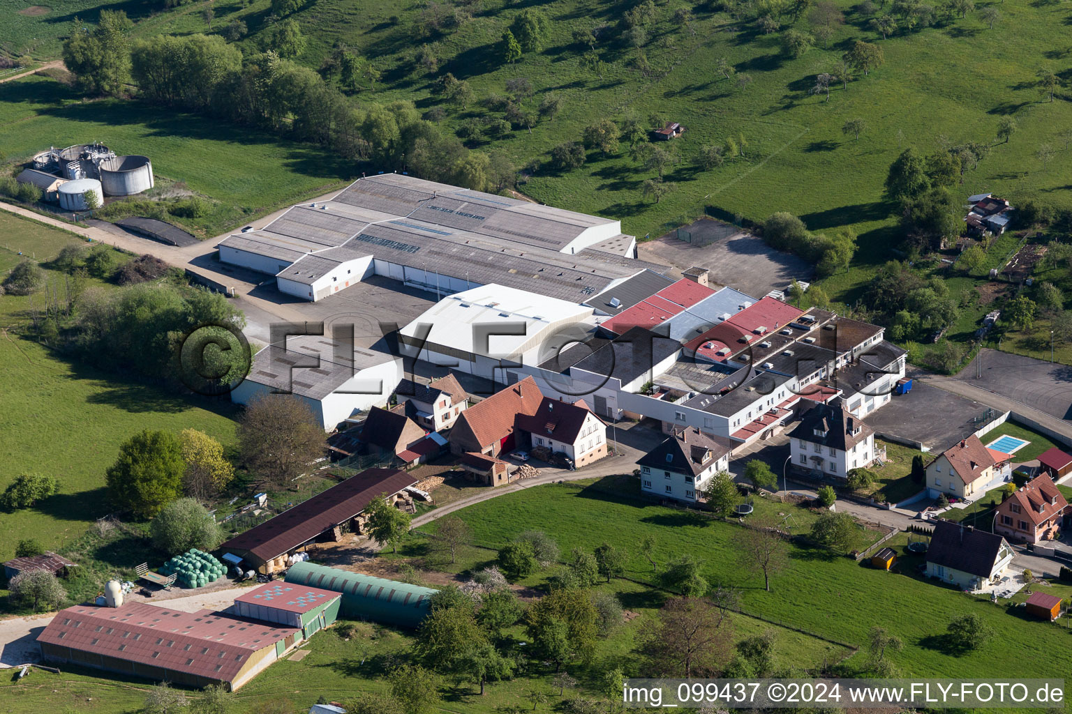 Building and production halls in Mietesheim in Grand Est, France