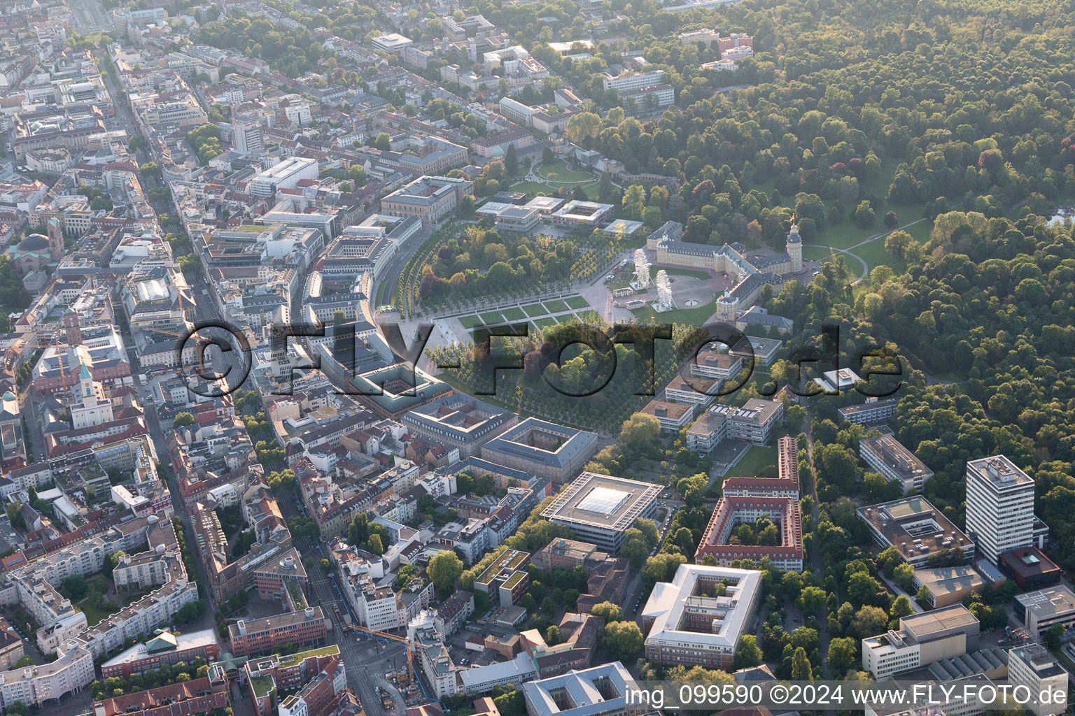 Aerial photograpy of Castle and castle park in the district Innenstadt-Ost in Karlsruhe in the state Baden-Wuerttemberg, Germany