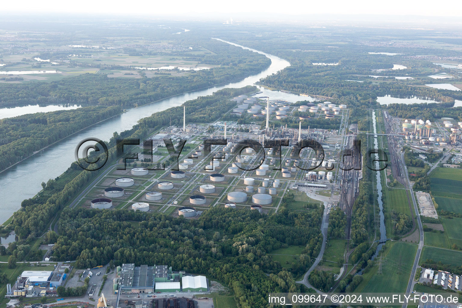 MIRO Oil Refinery in the district Knielingen in Karlsruhe in the state Baden-Wuerttemberg, Germany