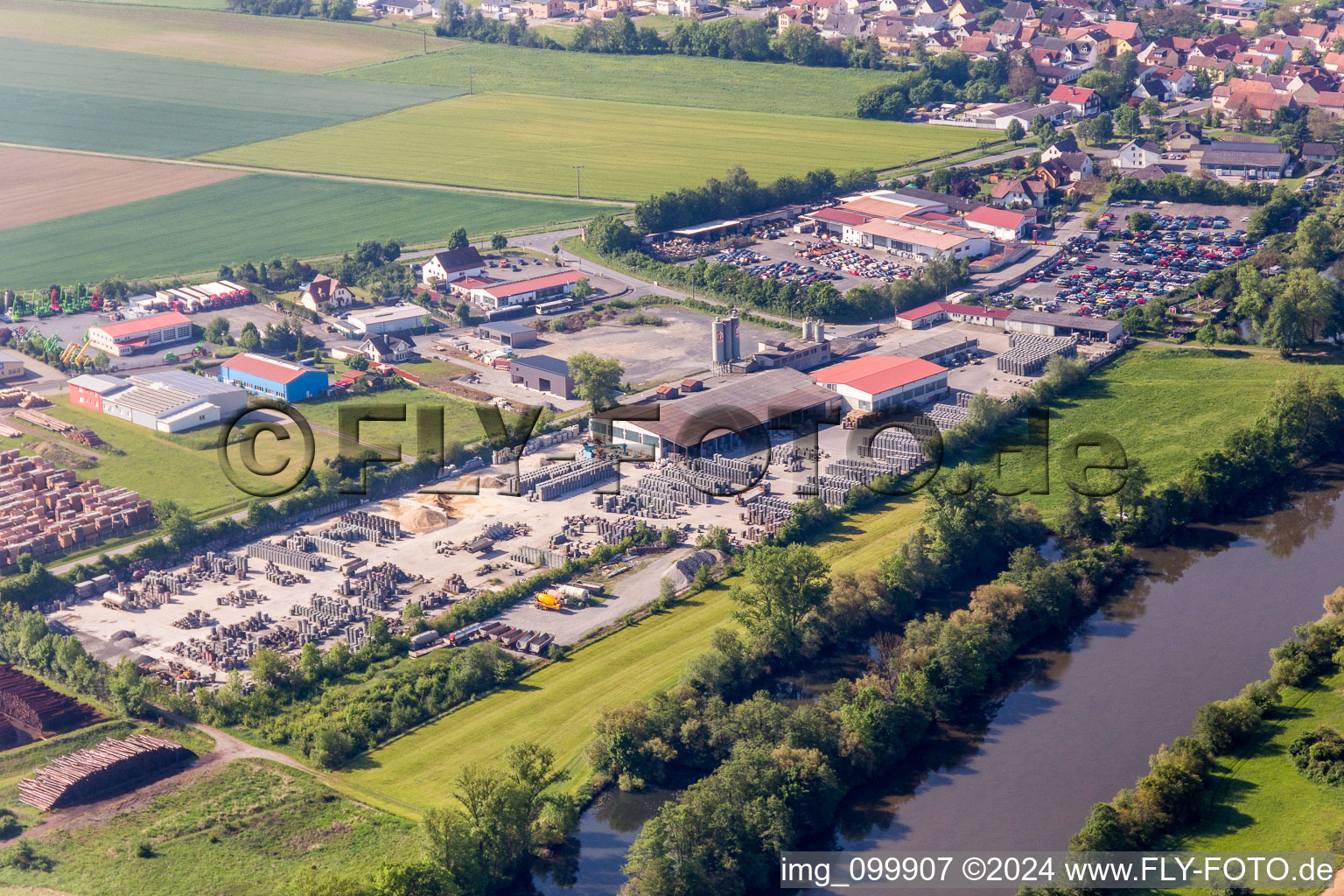 Mixed concrete and building materials factory of Hochrein Beton GmbH in Wuelflingen in the state Bavaria, Germany