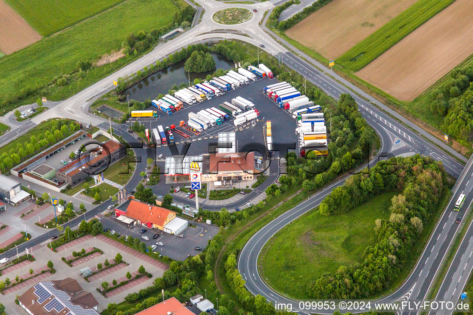 Motorway service area Euro Rastpark Werneck on the edge of the course of BAB highway 70 in Werneck in the state Bavaria, Germany