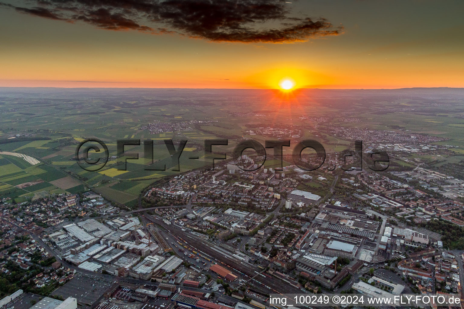 Sunset over the countryside von Mainfranken in Schweinfurt in the state Bavaria, Germany