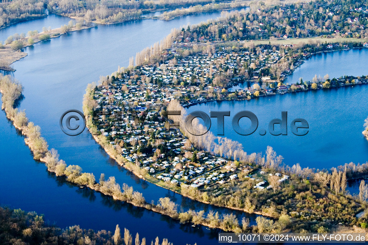 Aerial view of Lakes and beach areas on the recreation area Blaue Adria in the district Riedsiedlung in Altrip in the state Rhineland-Palatinate