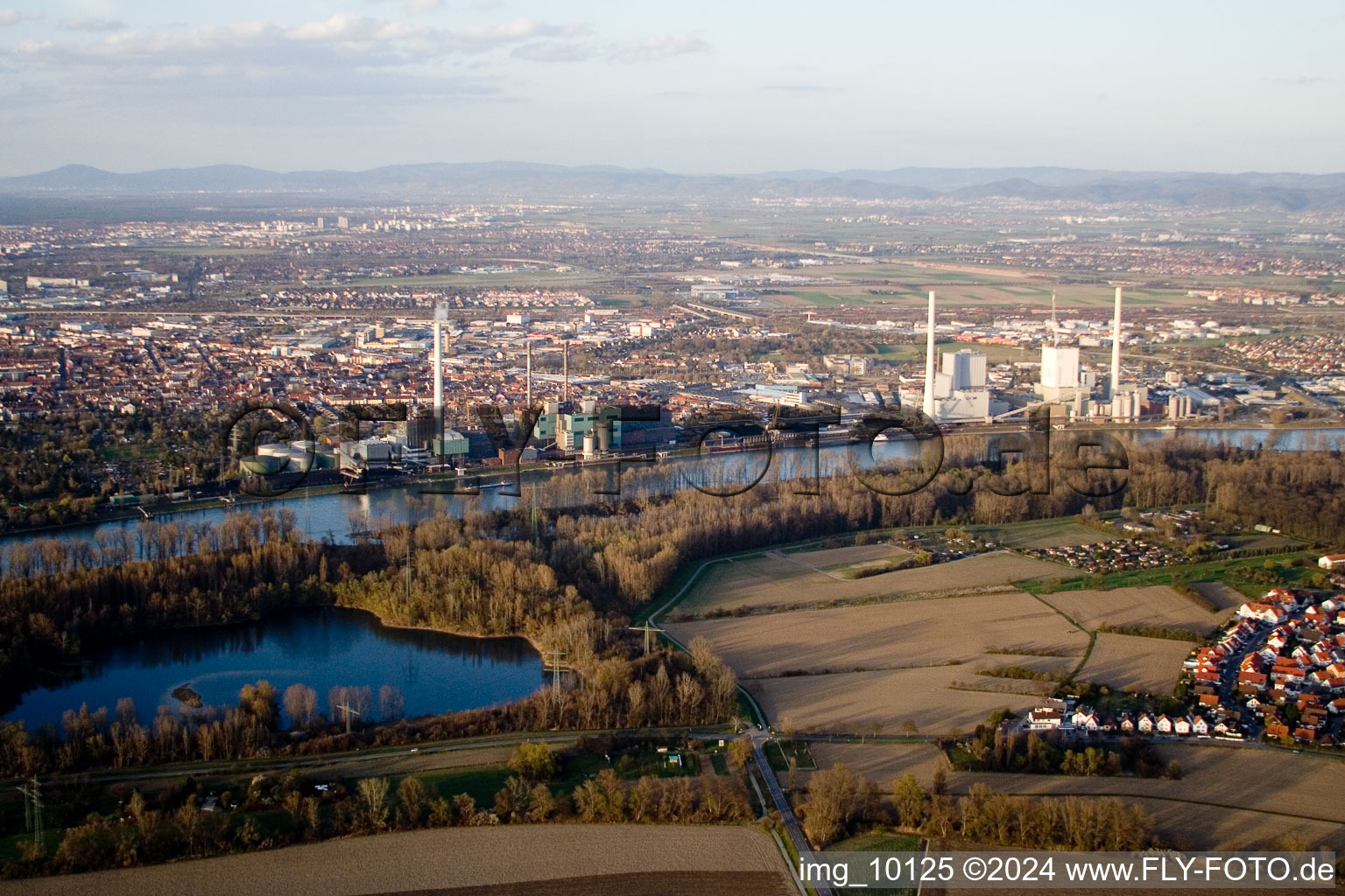 GKM from the south in the district Neckarau in Mannheim in the state Baden-Wuerttemberg, Germany