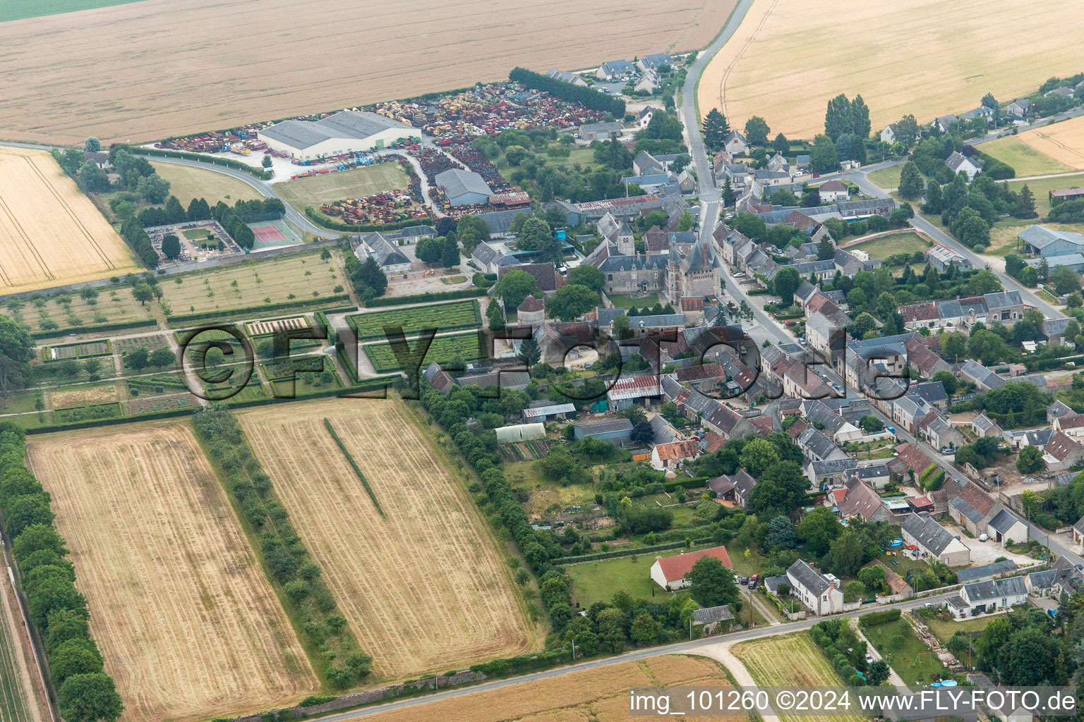 Drone recording of Talcy in the state Loir et Cher, France