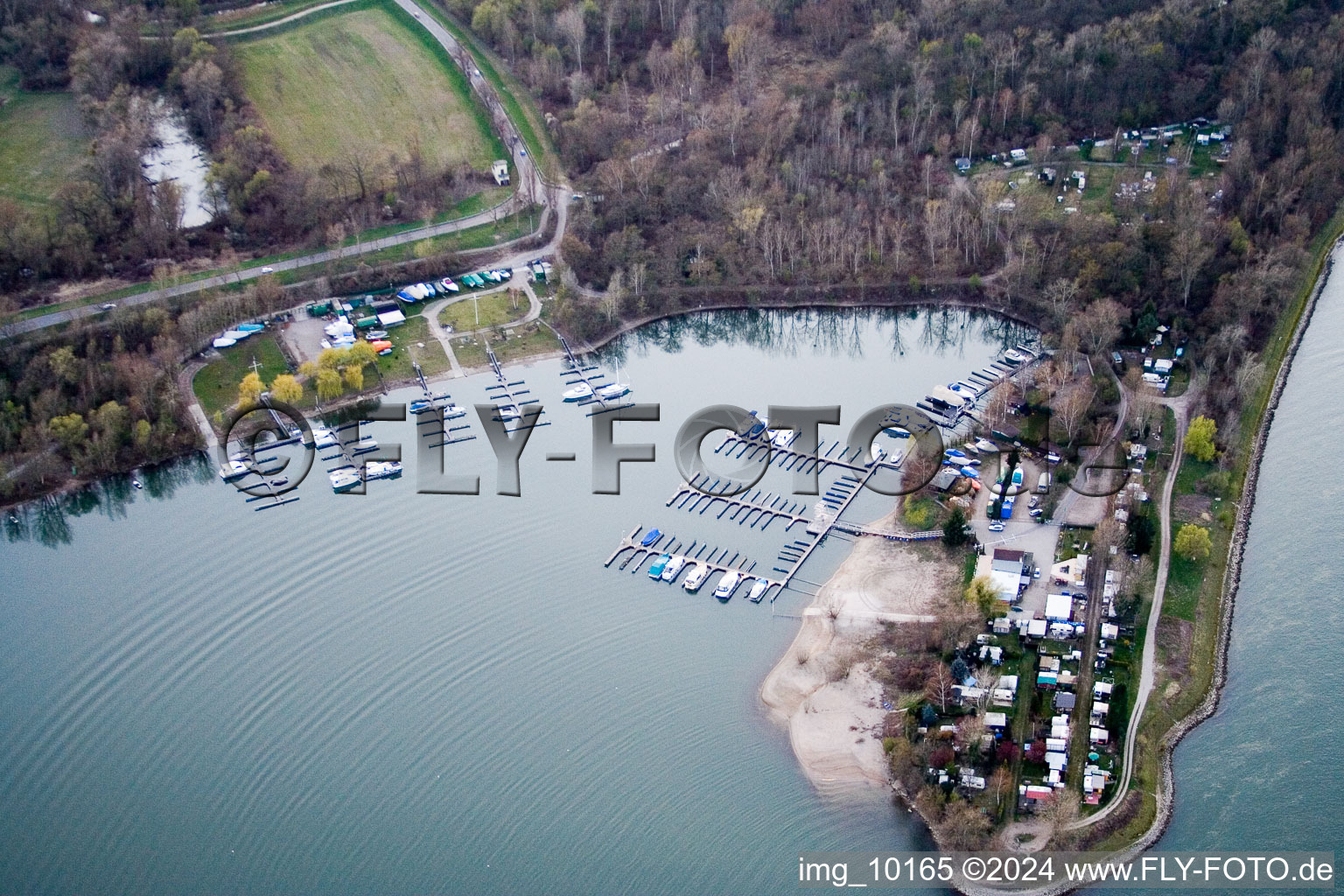 Lakes and beach areas on the recreation area Blaue Adria in the district Riedsiedlung in Altrip in the state Rhineland-Palatinate from above