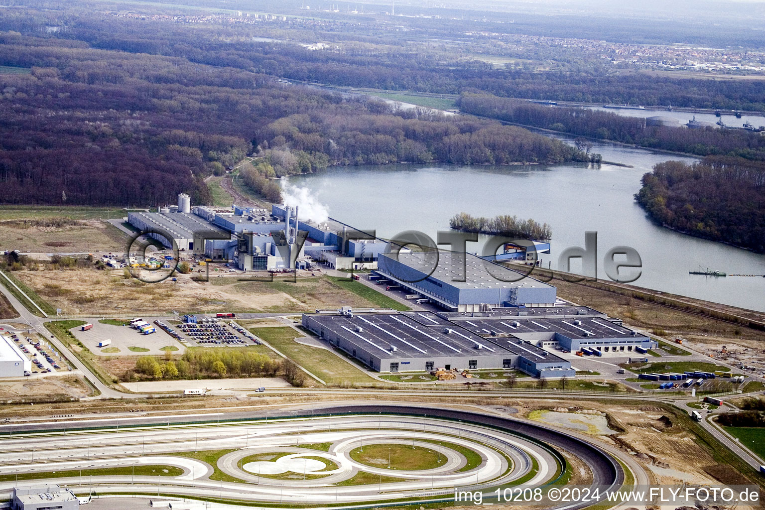 Aerial photograpy of Wörth am Rhein in the state Rhineland-Palatinate, Germany