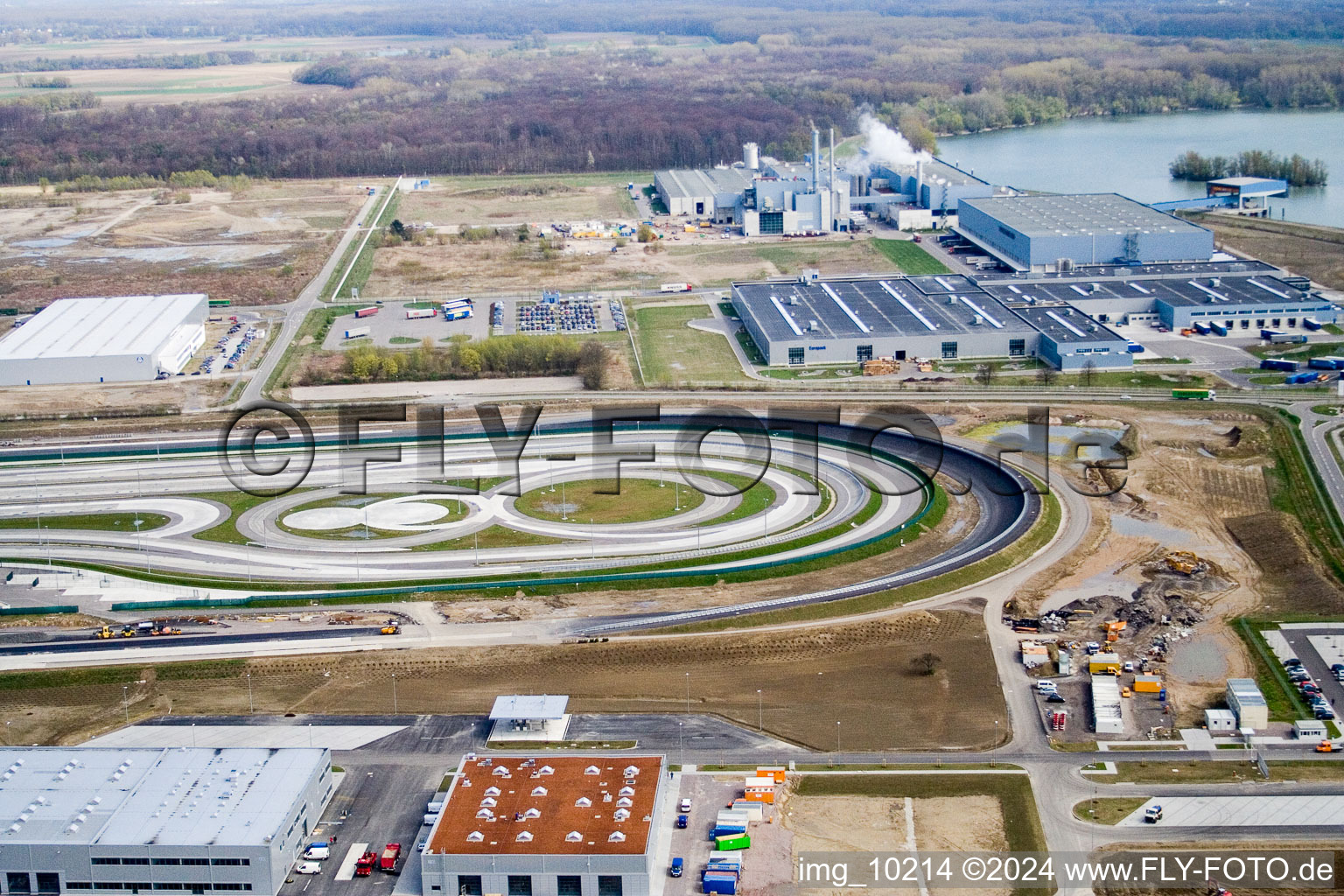 Aerial view of Industrial area Oberwald Rheinhafen in Wörth am Rhein in the state Rhineland-Palatinate, Germany