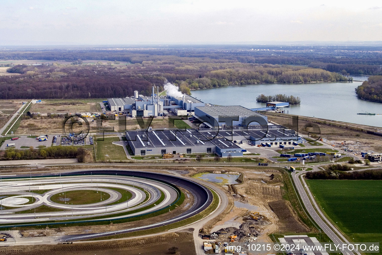 Aerial photograpy of Industrial area Oberwald Rheinhafen in Wörth am Rhein in the state Rhineland-Palatinate, Germany