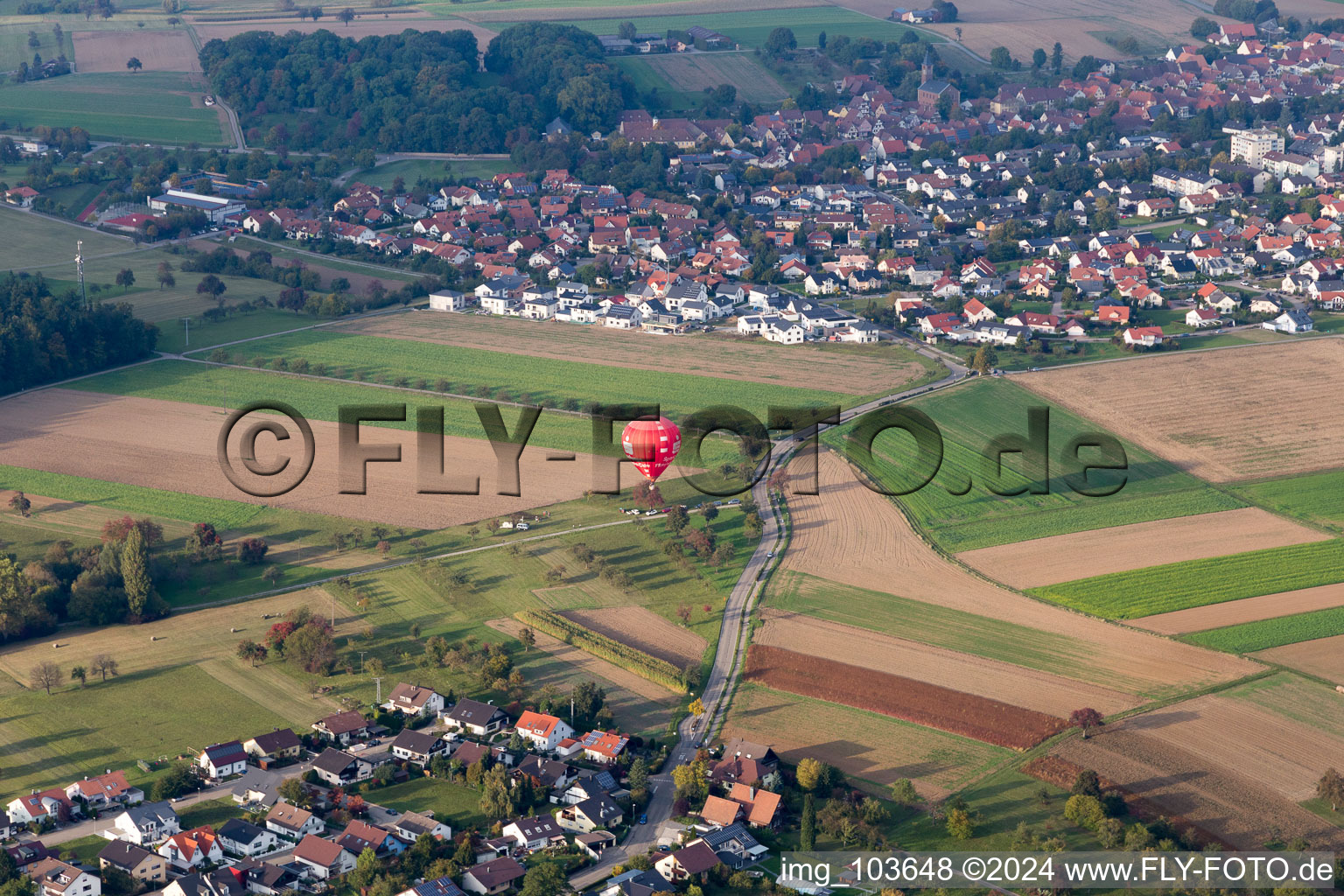 Sparkasse hot air balloon in the district Bauschlott in Neulingen in the state Baden-Wuerttemberg, Germany