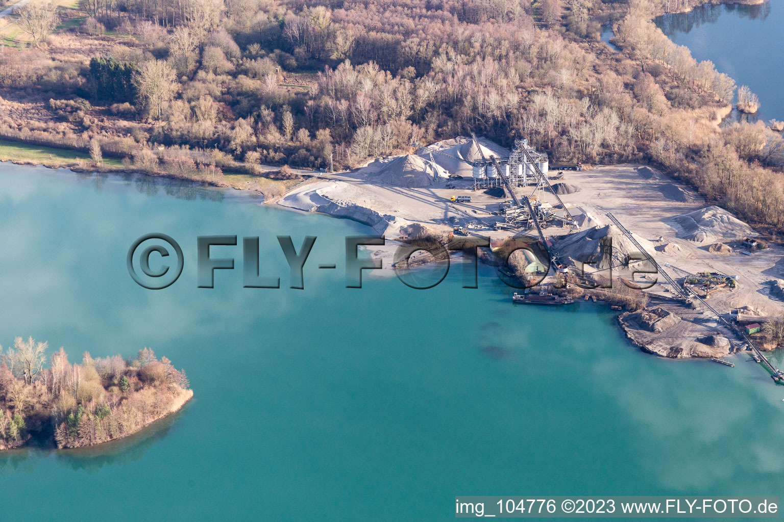 Huttenheim, gravel works at the quarry pond in the district Neudorf in Graben-Neudorf in the state Baden-Wuerttemberg, Germany