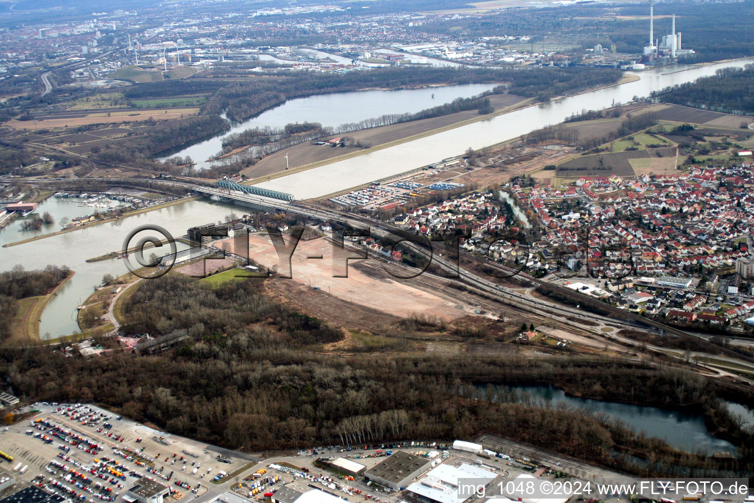 Maximiliancenter retail park in Wörth-Maximiliansau, building site in the district Maximiliansau in Wörth am Rhein in the state Rhineland-Palatinate, Germany