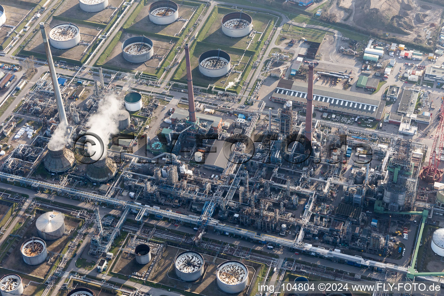 MIRO Oil Refinery in the district Knielingen in Karlsruhe in the state Baden-Wuerttemberg, Germany from above