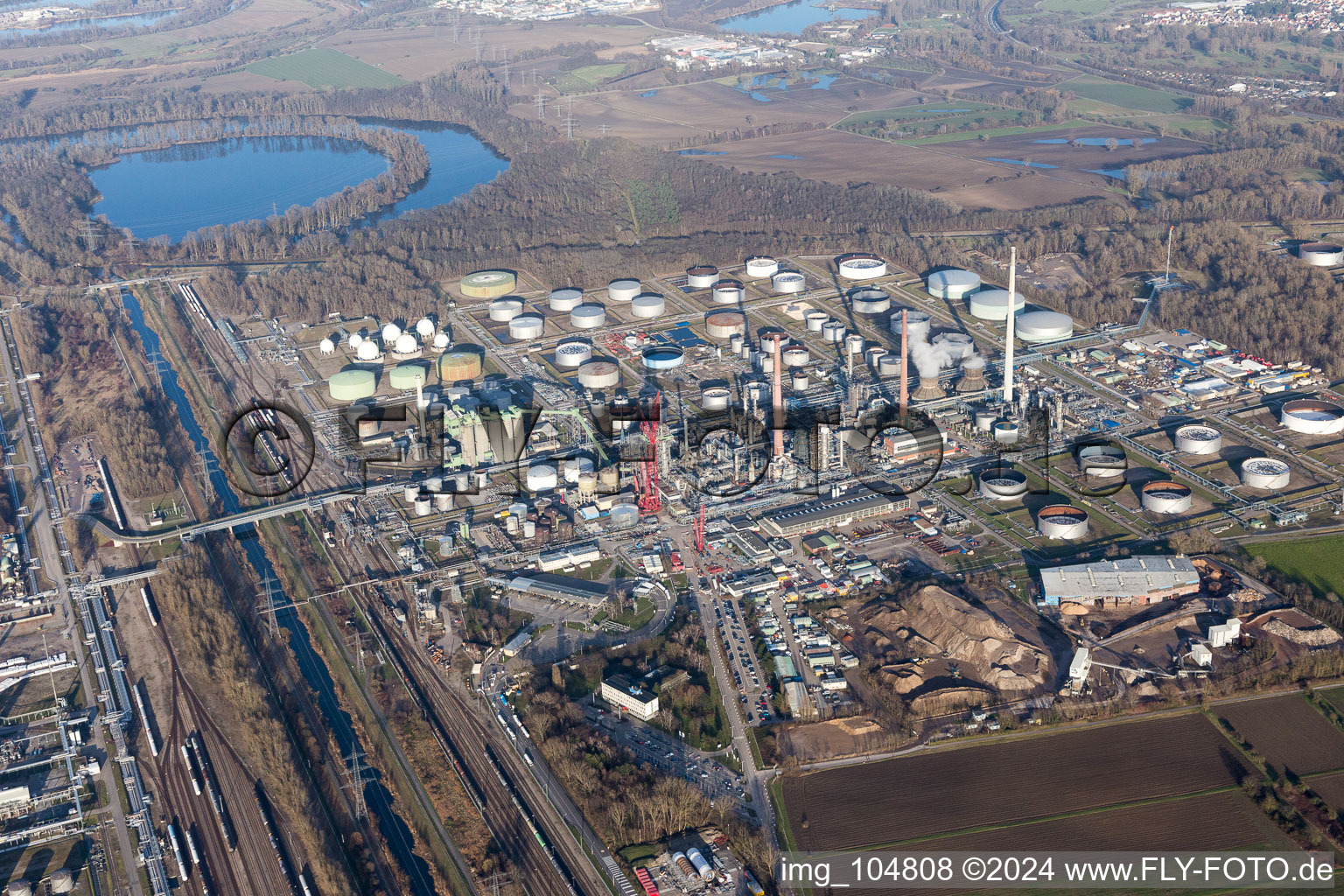 Bird's eye view of MIRO Oil Refinery in the district Knielingen in Karlsruhe in the state Baden-Wuerttemberg, Germany