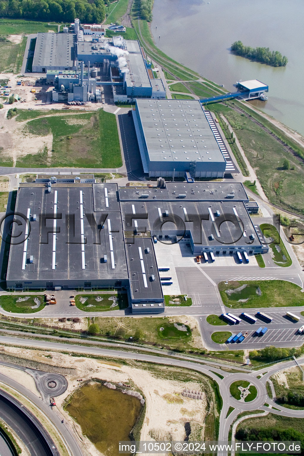 Aerial photograpy of Oberwald industrial area, Palm paper factory in Wörth am Rhein in the state Rhineland-Palatinate, Germany