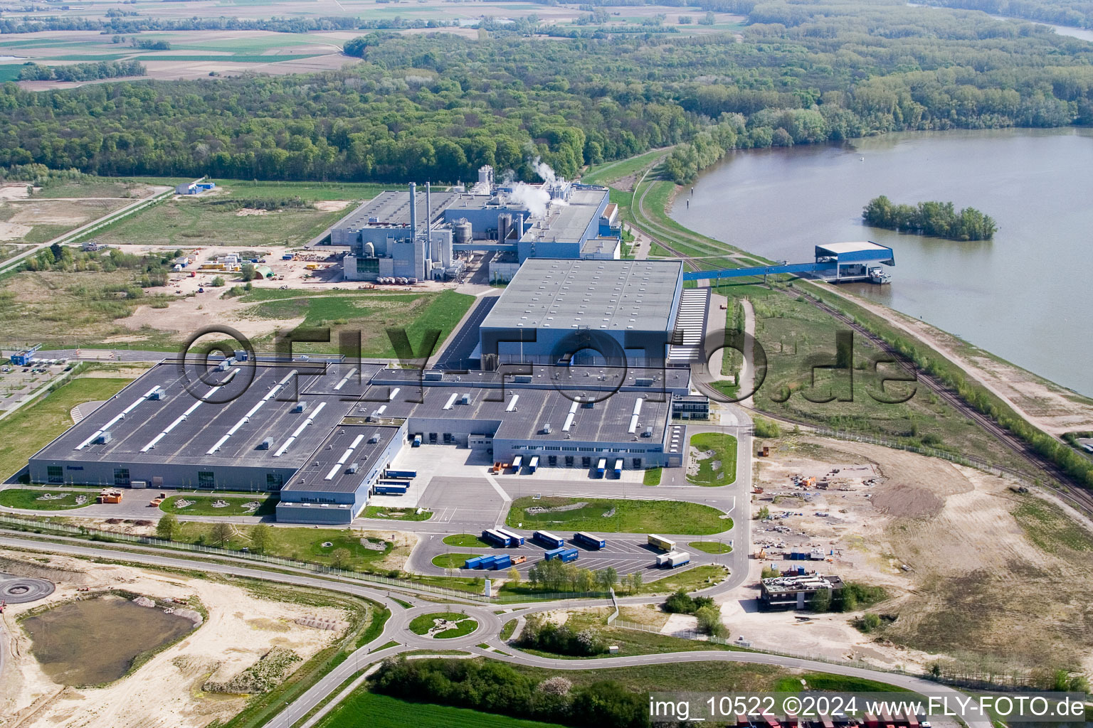 Oblique view of Oberwald industrial area, Palm paper mill in Wörth am Rhein in the state Rhineland-Palatinate, Germany