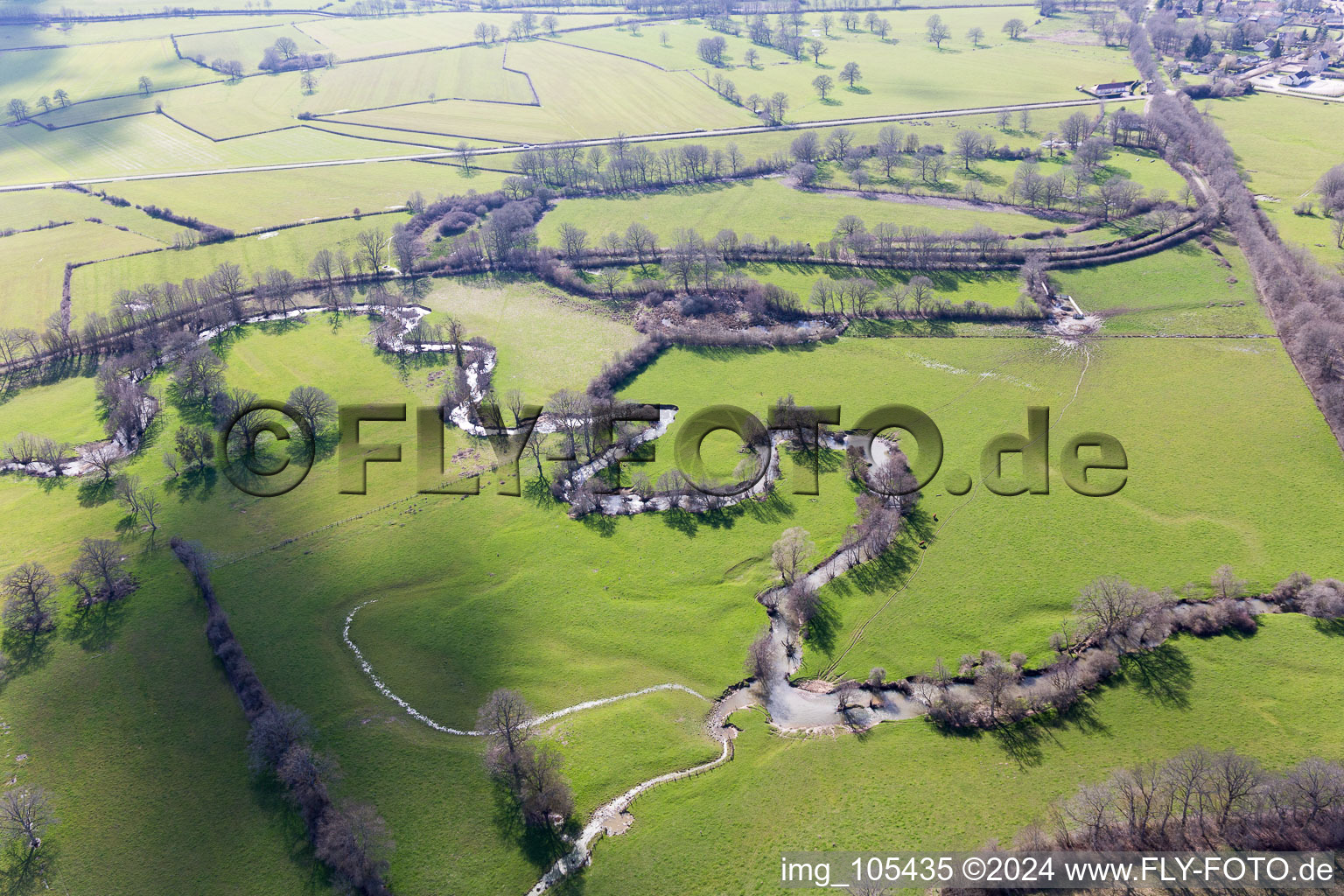 Meanders of the river La Drée in Sully in the state Saone et Loire, France