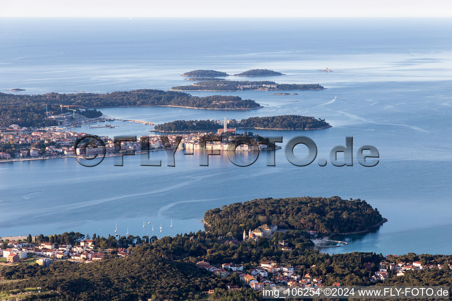 Oblique view of Vrsar in the state Gespanschaft Istrien, Croatia