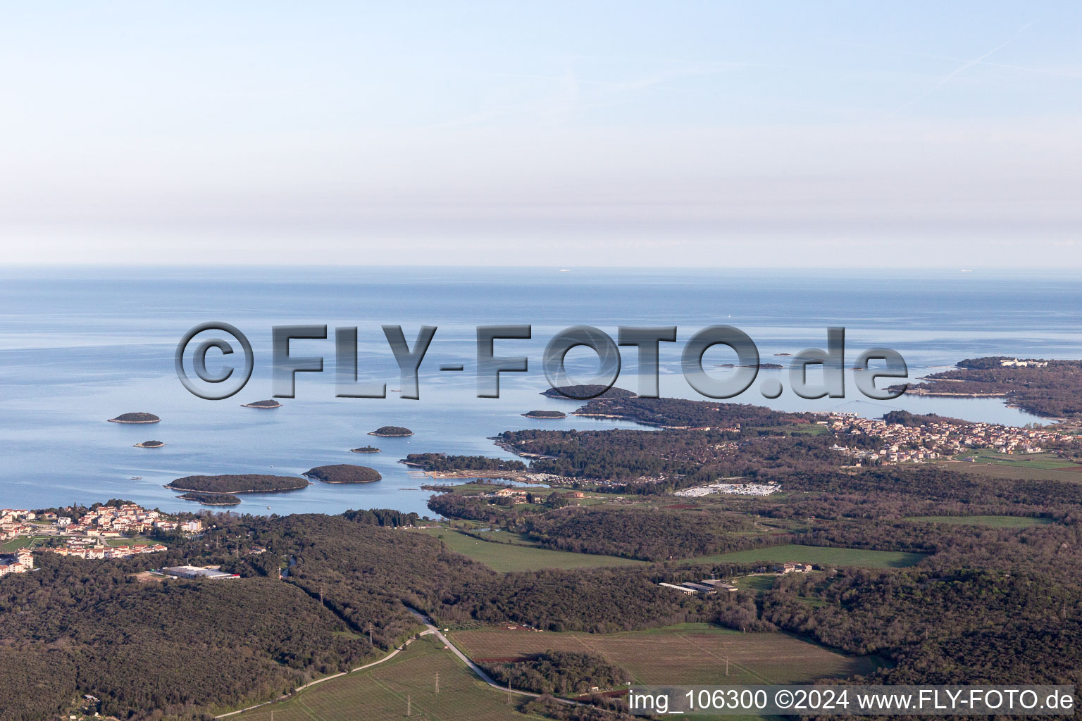 Oblique view of Flengi in the state Gespanschaft Istrien, Croatia