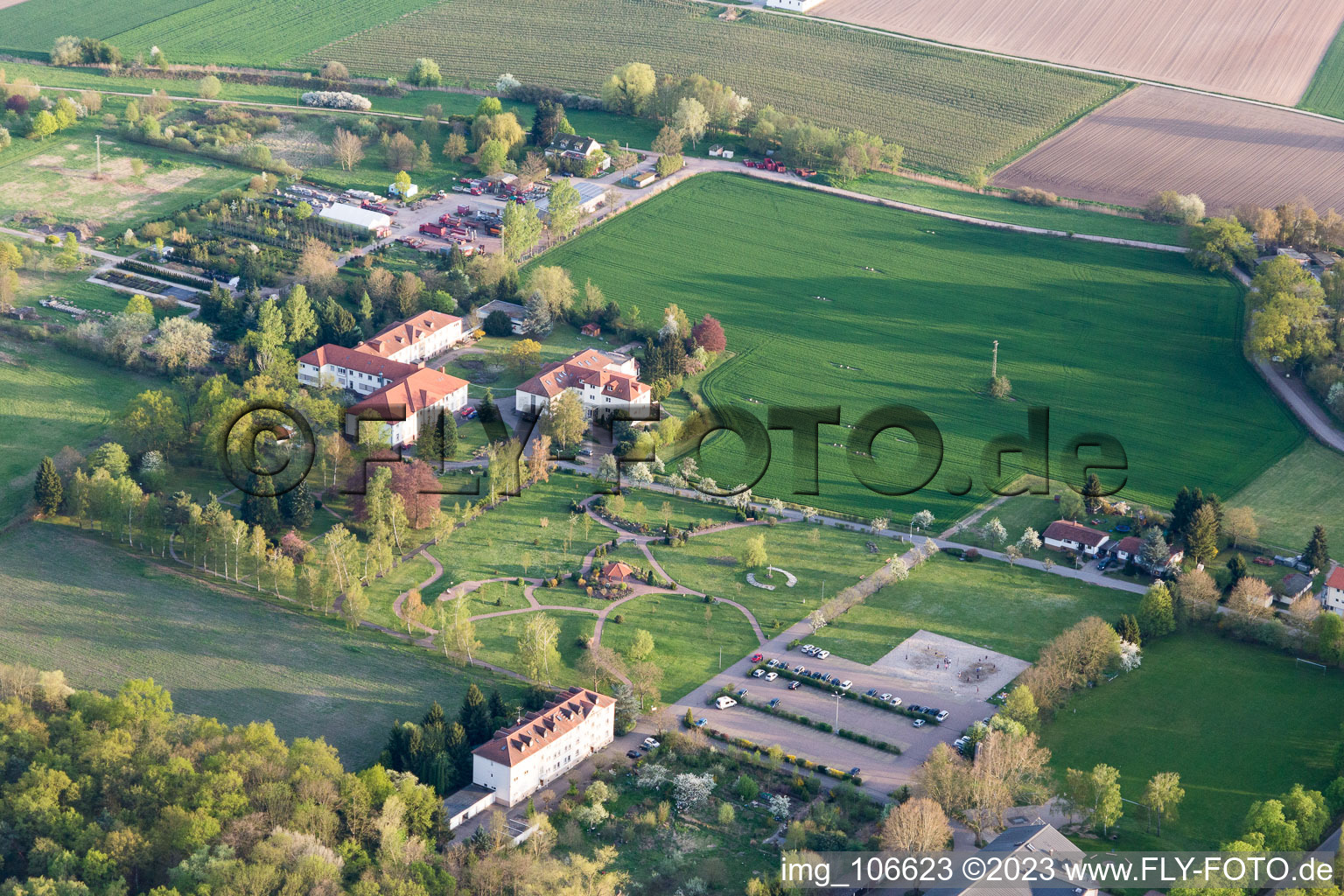 Aerial photograpy of Campus Lachen Deaconesses in the district Speyerdorf in Neustadt an der Weinstraße in the state Rhineland-Palatinate, Germany