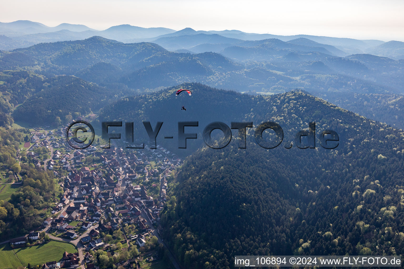 Bird's eye view of Vorderweidenthal in the state Rhineland-Palatinate, Germany