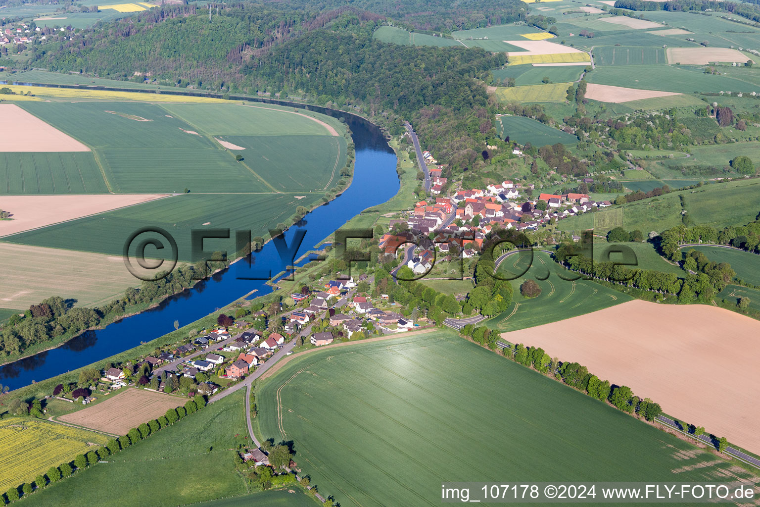 Village on the river bank areas of the Weser river in Brevoerde in the state Lower Saxony, Germany