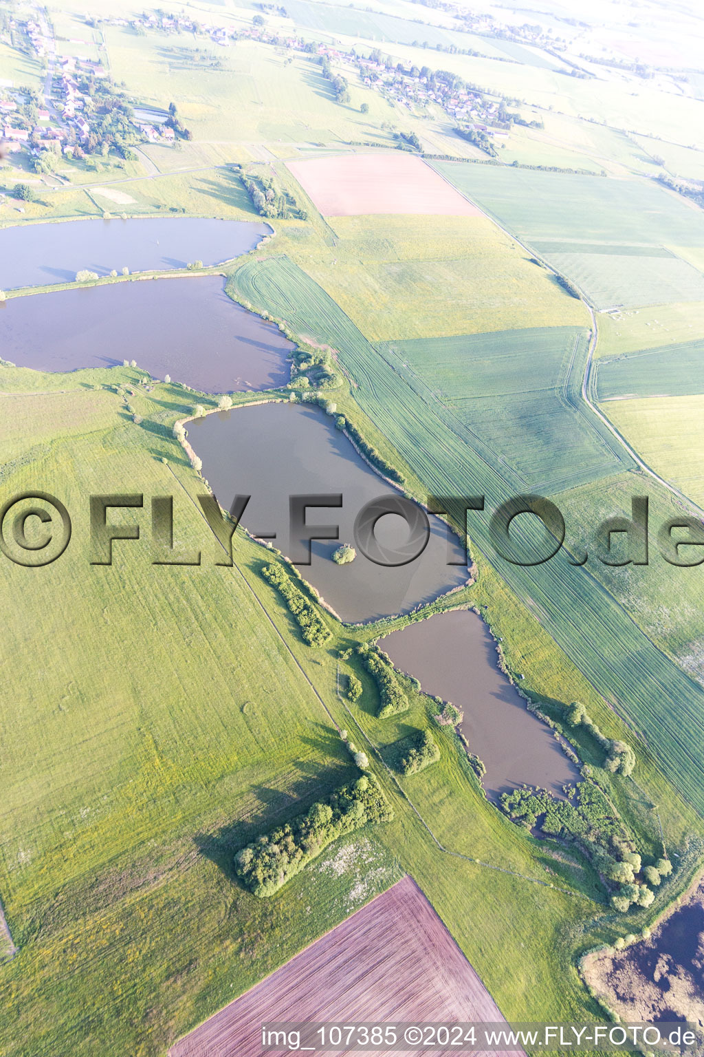 Aerial view of 5 Seen