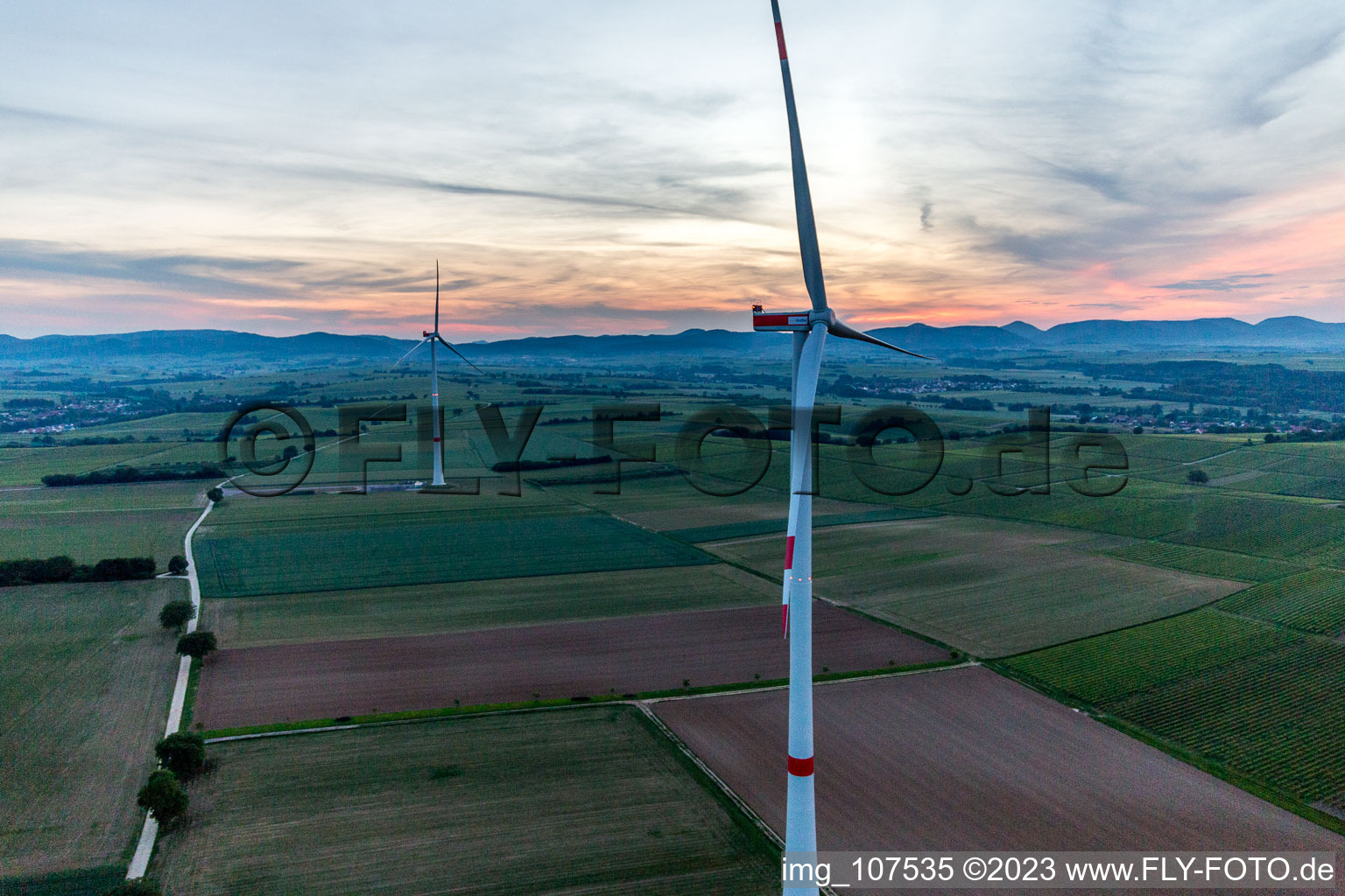 EnBW wind farm - wind turbine with 6 wind turbines in Freckenfeld in the state Rhineland-Palatinate, Germany