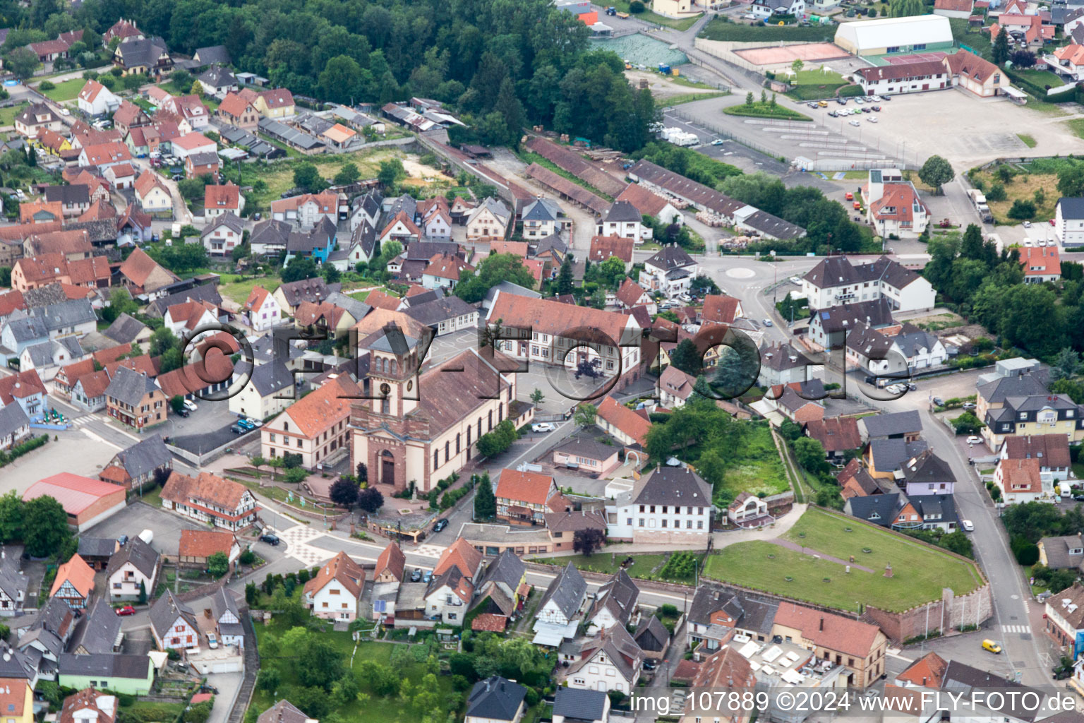 Soufflenheim in the state Bas-Rhin, France seen from above