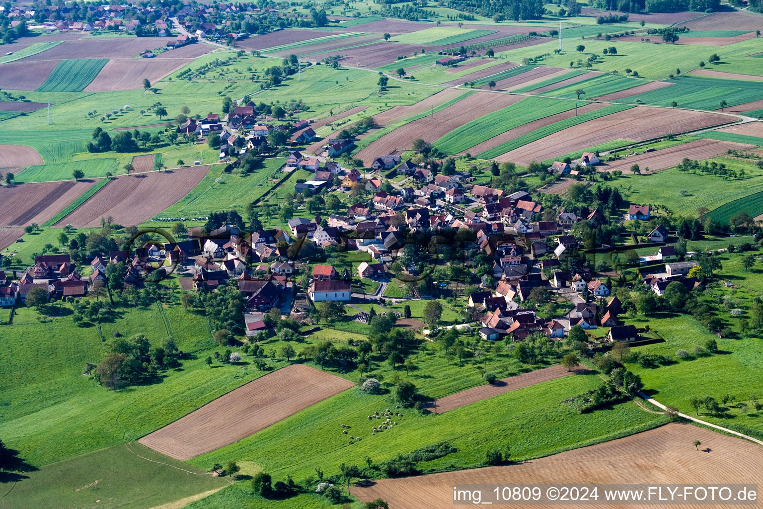 Oblique view of Memmelshoffen in the state Bas-Rhin, France