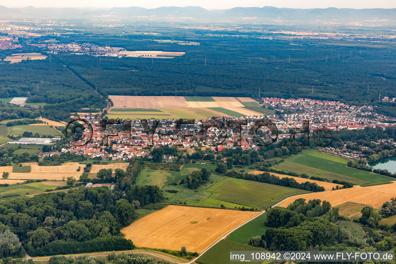 District Sondernheim in Germersheim in the state Rhineland-Palatinate, Germany seen from above