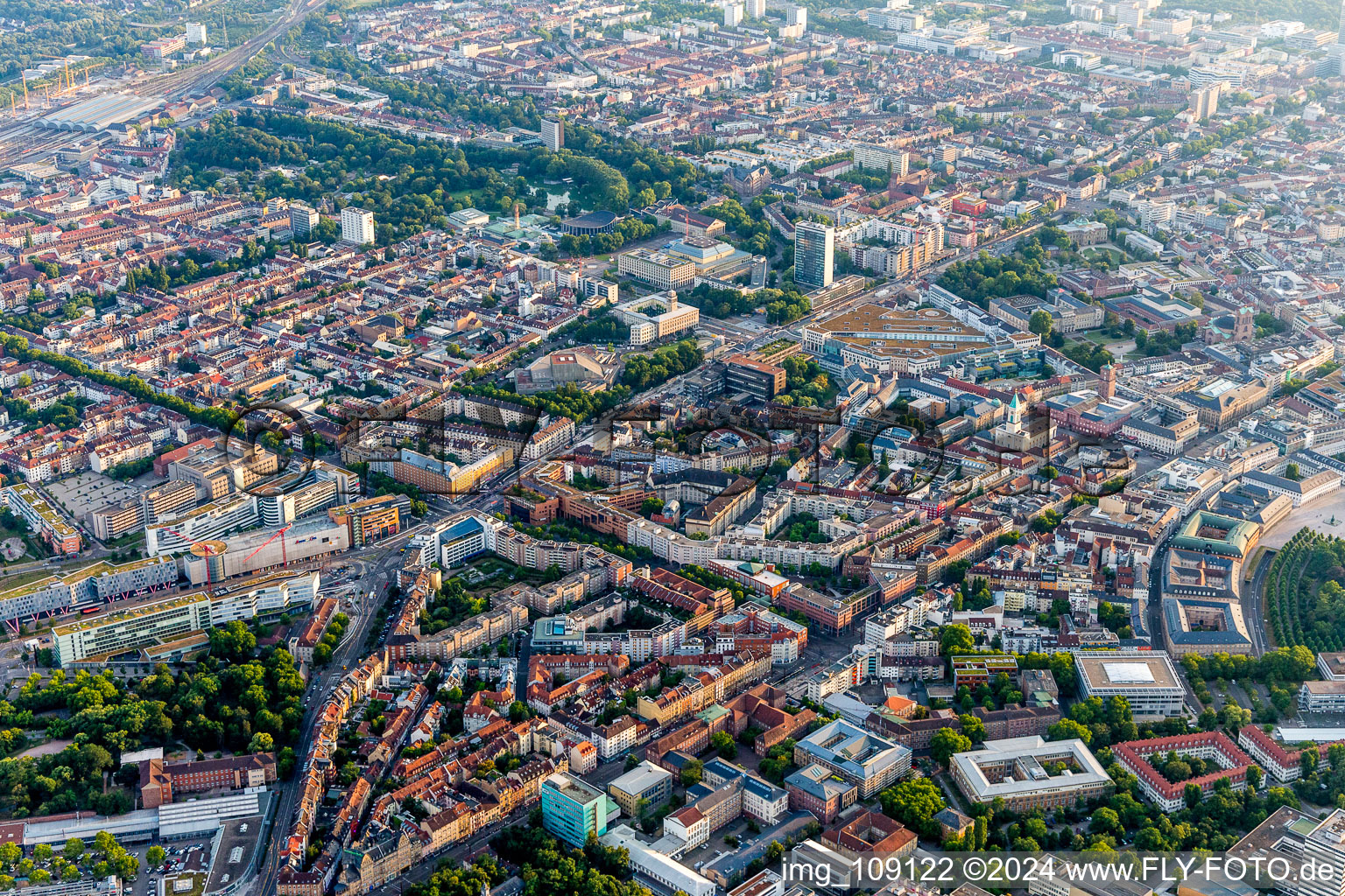 Dörfle, Rüppurer Street in the district Innenstadt-Ost in Karlsruhe in the state Baden-Wuerttemberg, Germany