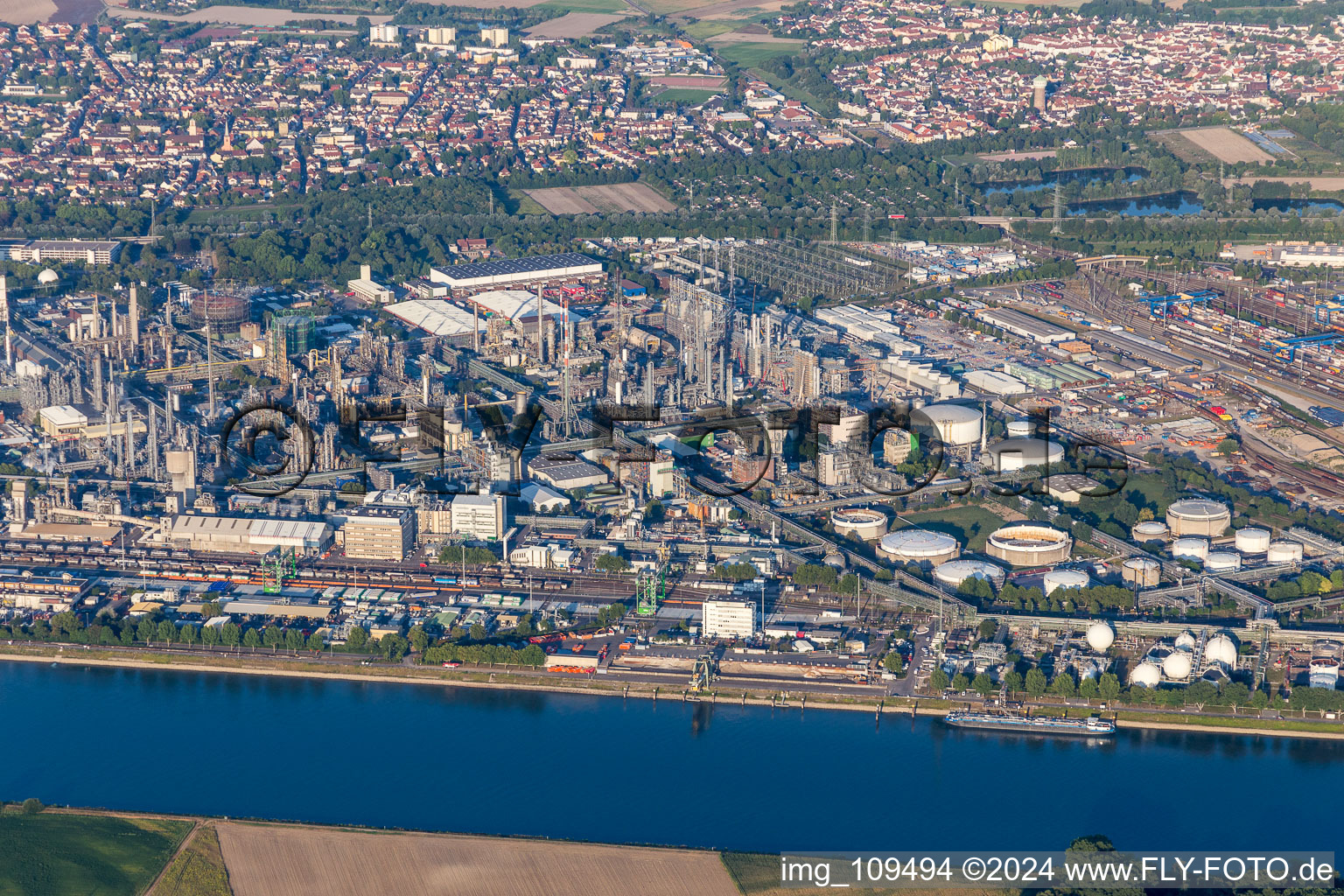 Oblique view of District BASF in Ludwigshafen am Rhein in the state Rhineland-Palatinate, Germany