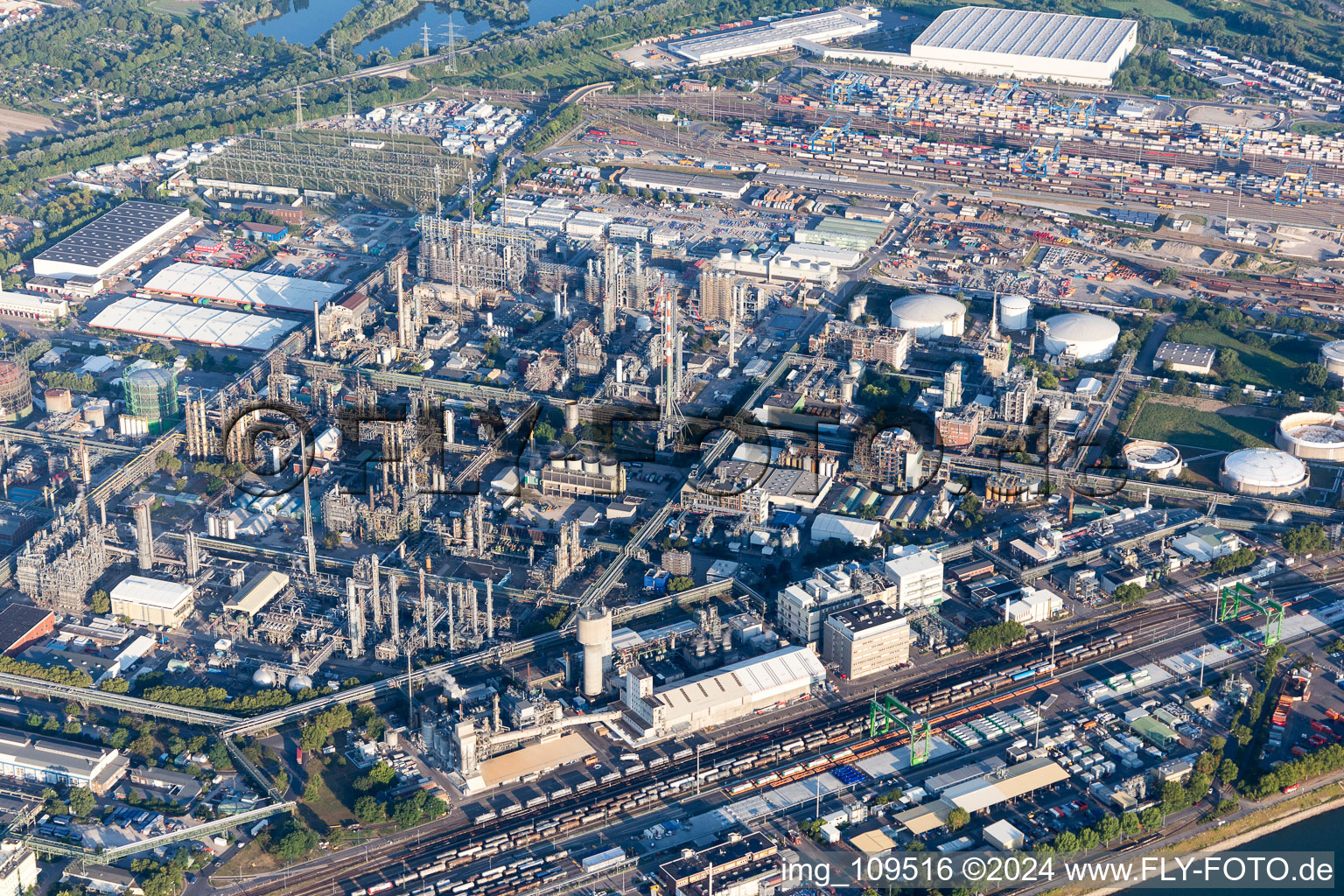 Bird's eye view of District BASF in Ludwigshafen am Rhein in the state Rhineland-Palatinate, Germany