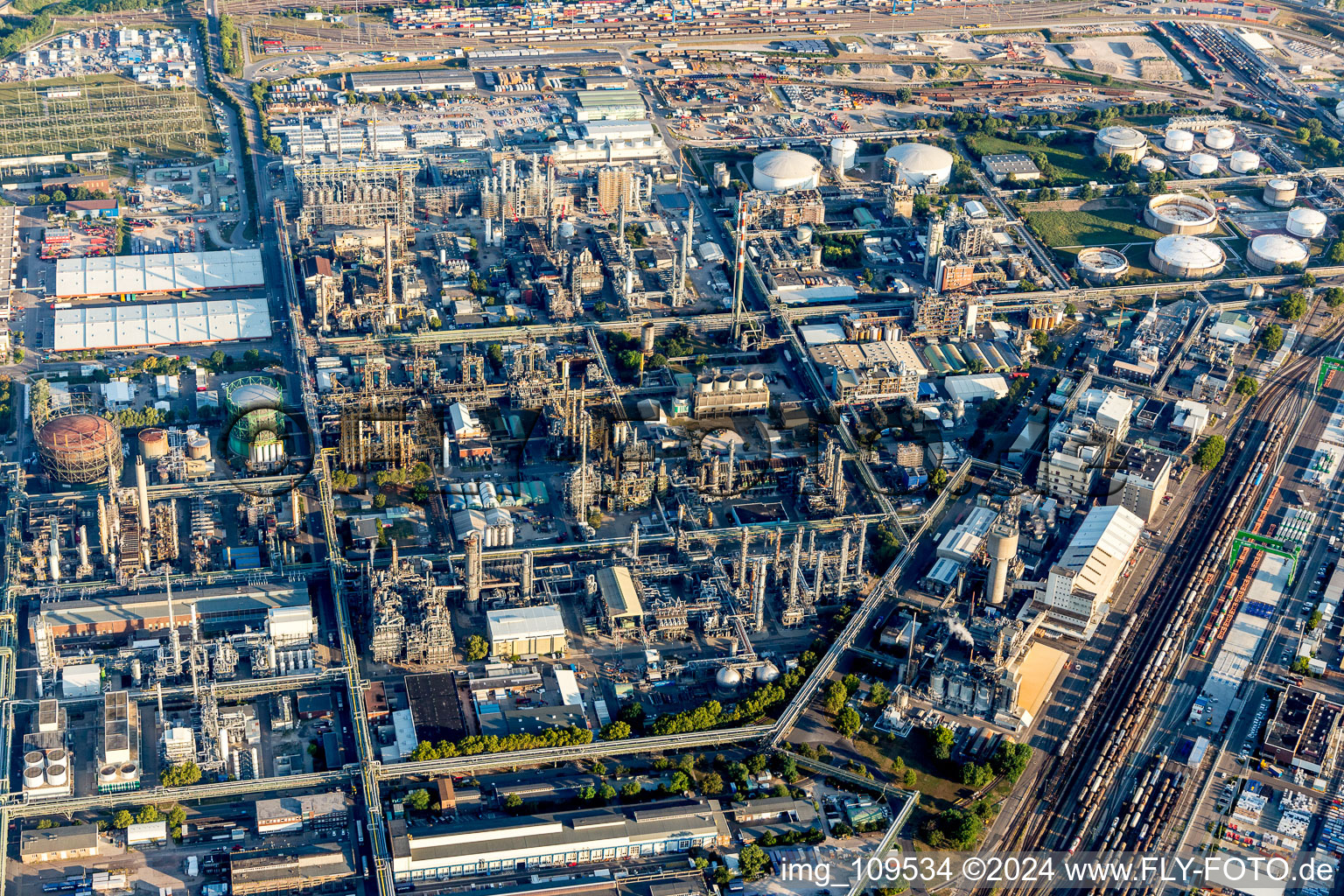 Aerial view of Building and production halls on the premises of the chemical manufacturers BASF in Ludwigshafen am Rhein in the state Rhineland-Palatinate, Germany