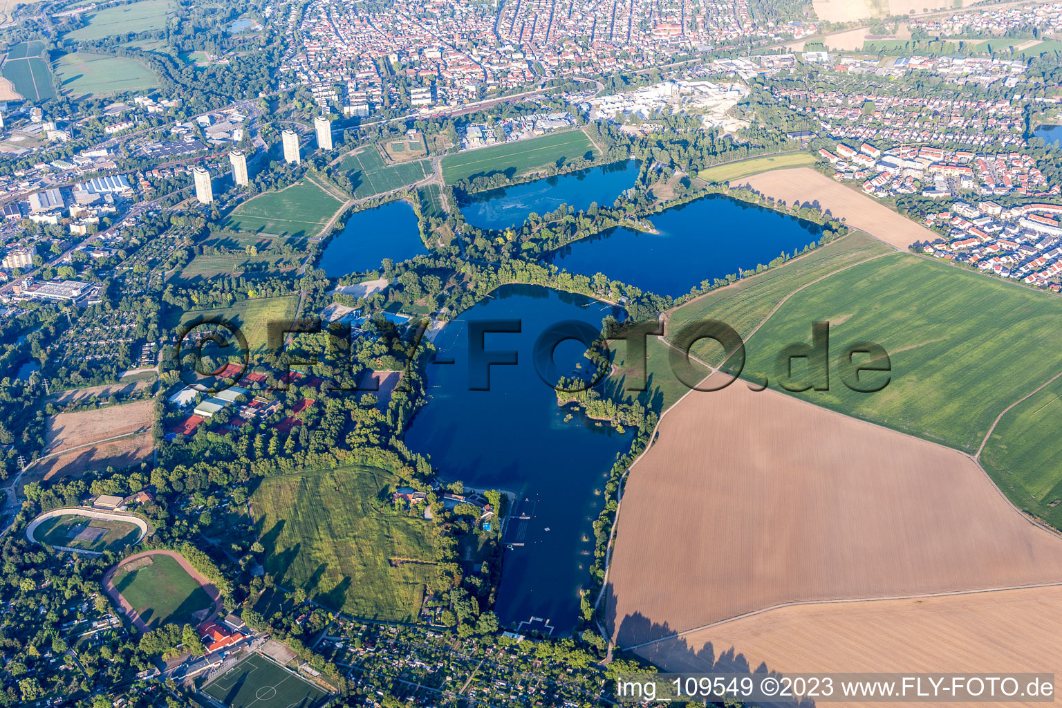 City view of the downtown area on the shore areas of Freibad on Willersinnweiher in the district Friesenheim in Ludwigshafen am Rhein in the state Rhineland-Palatinate, Germany